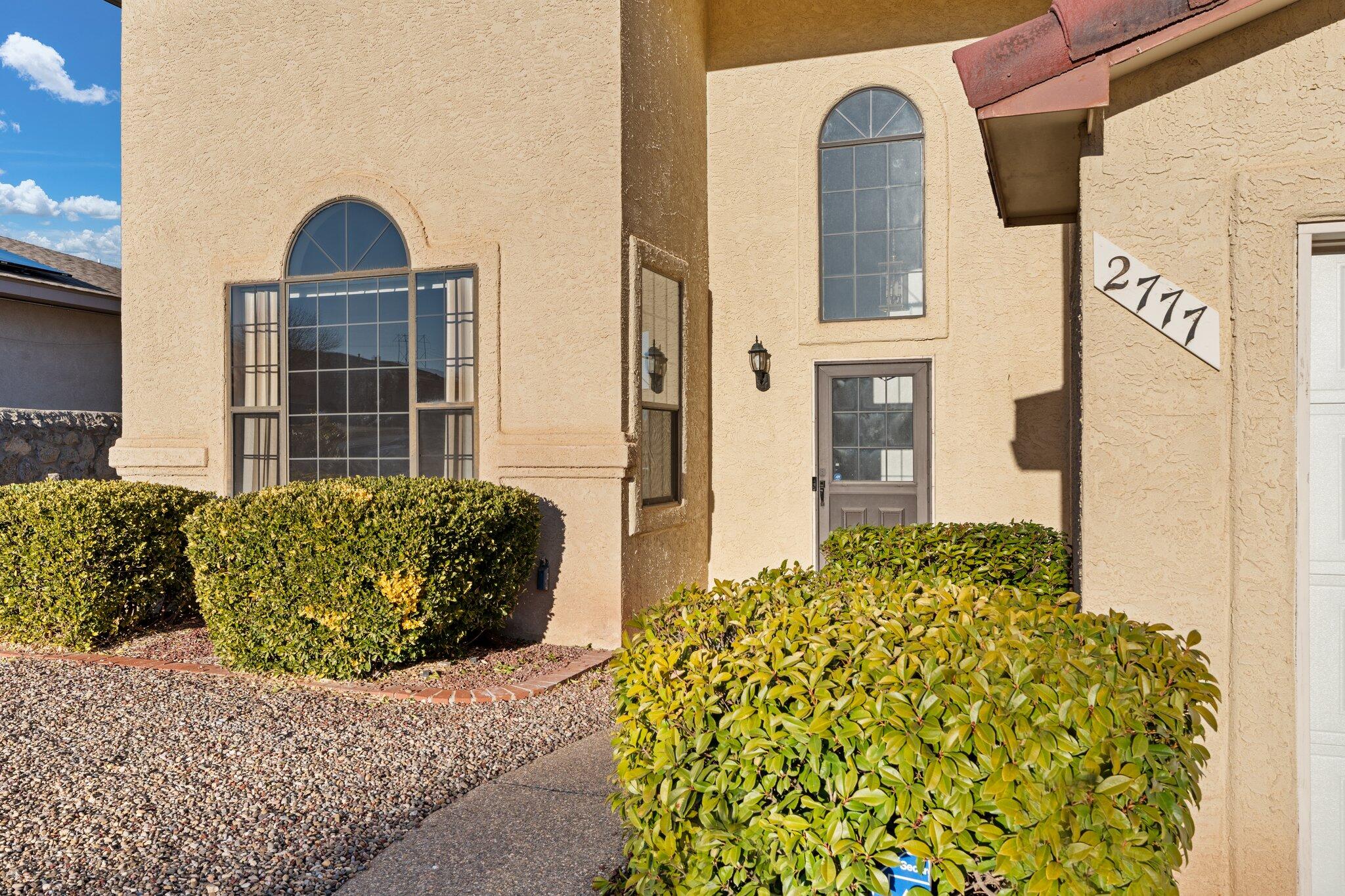 2777 Manitou Springs Drive SE