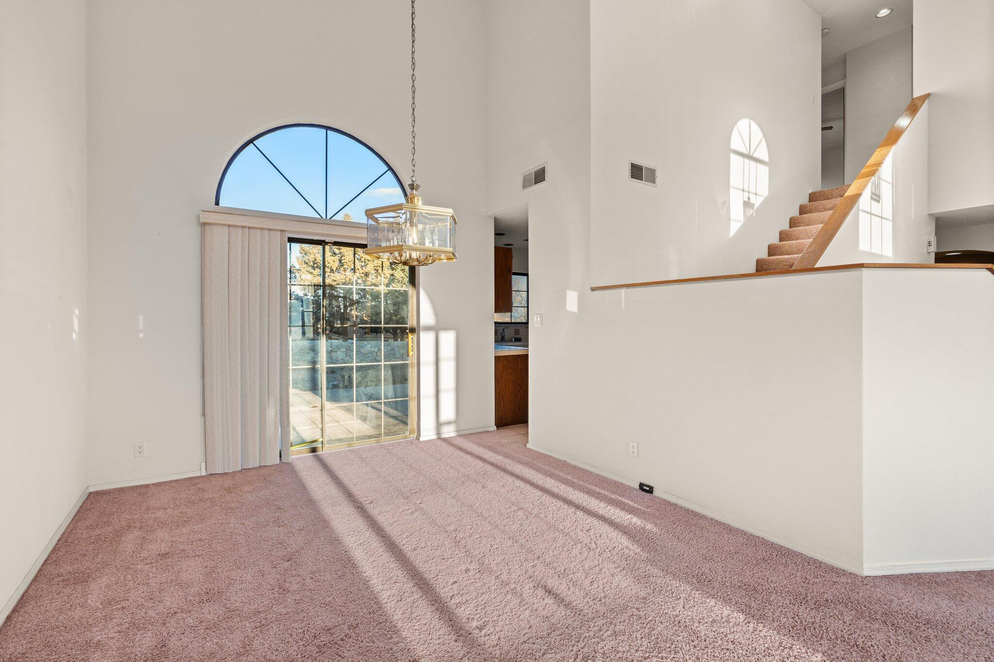 2777 Manitou Springs Drive SE