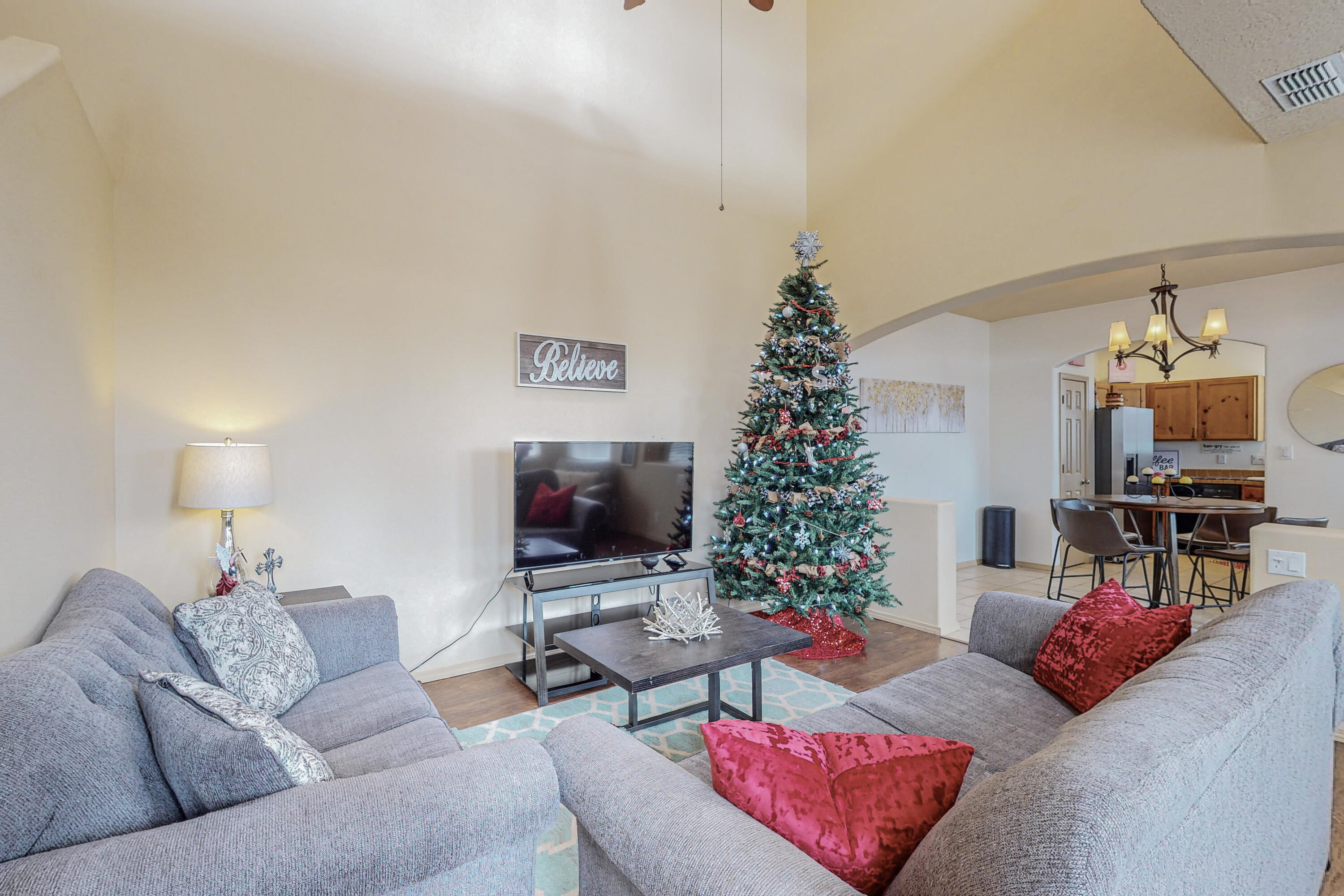 1500 Dorothy Lois Drive NE