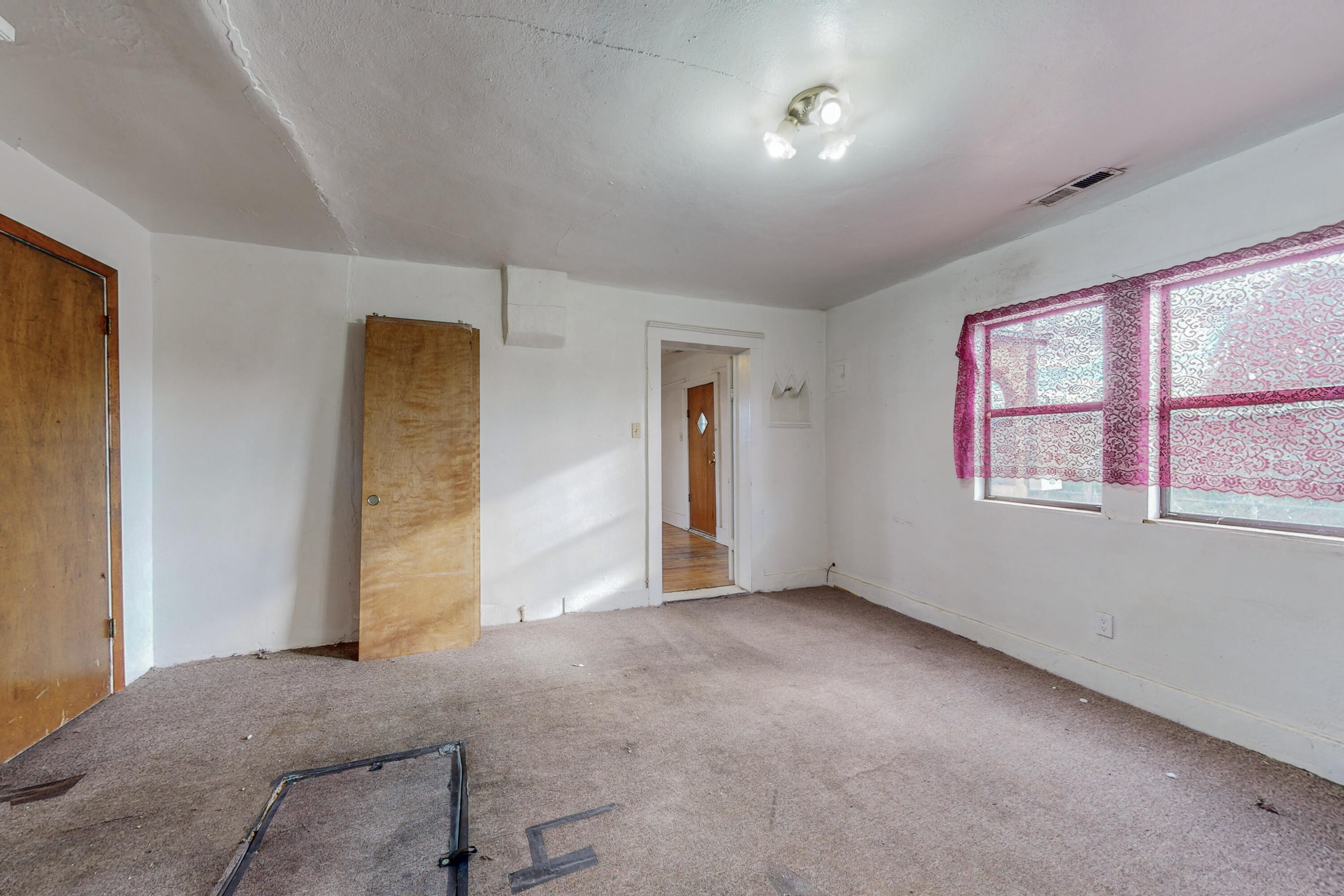 403 Aspen Avenue NE