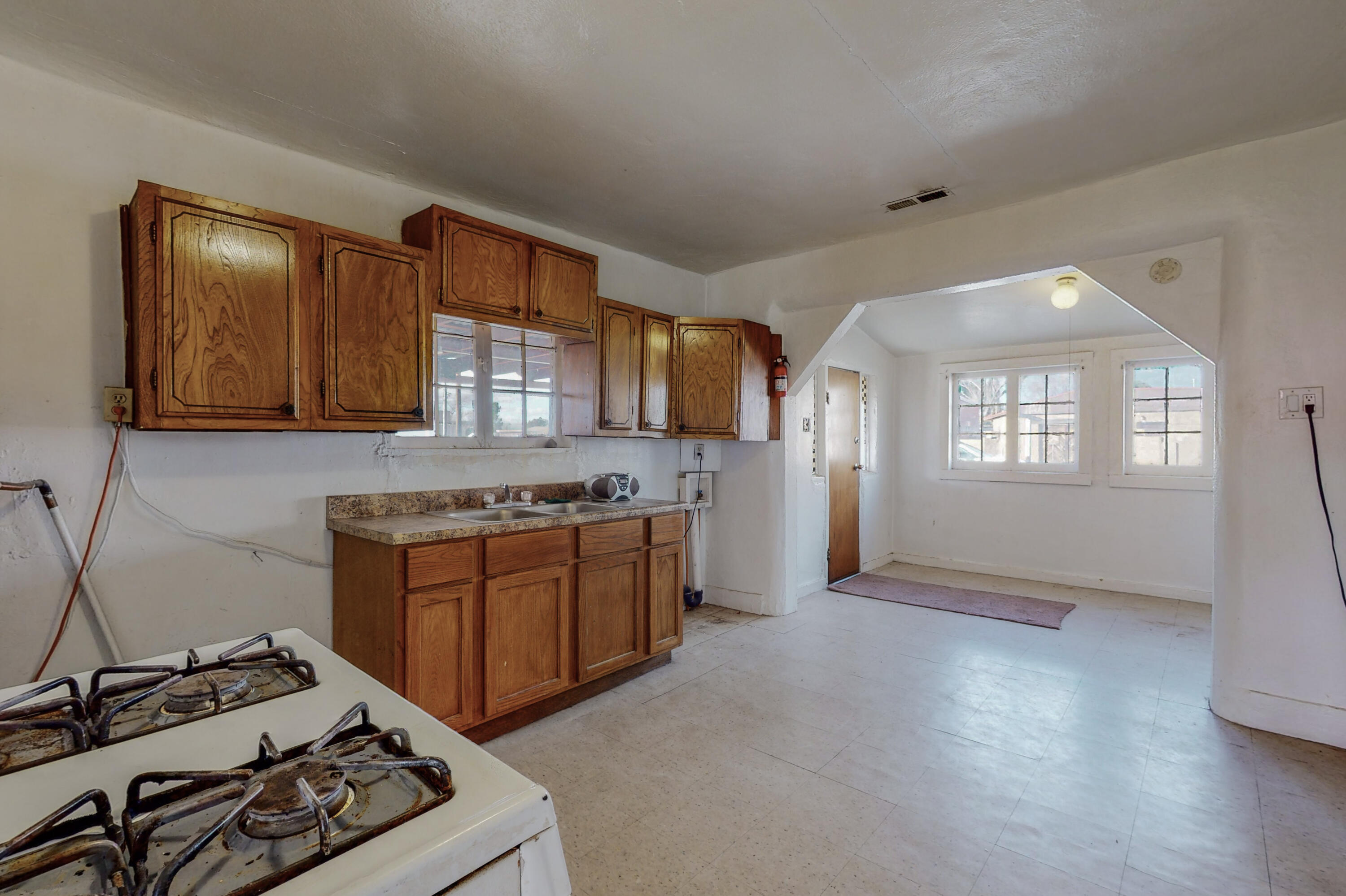 403 Aspen Avenue NE