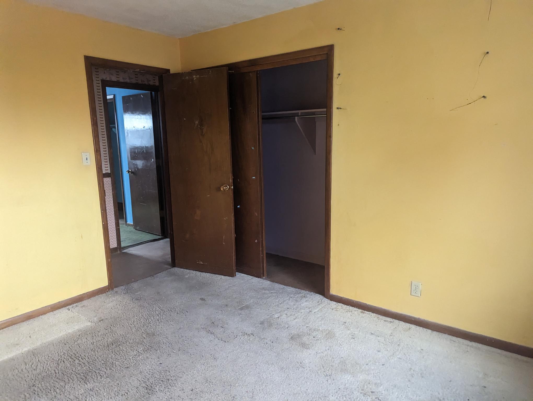 3702 S Juan Aldama Court SE Unit: 1