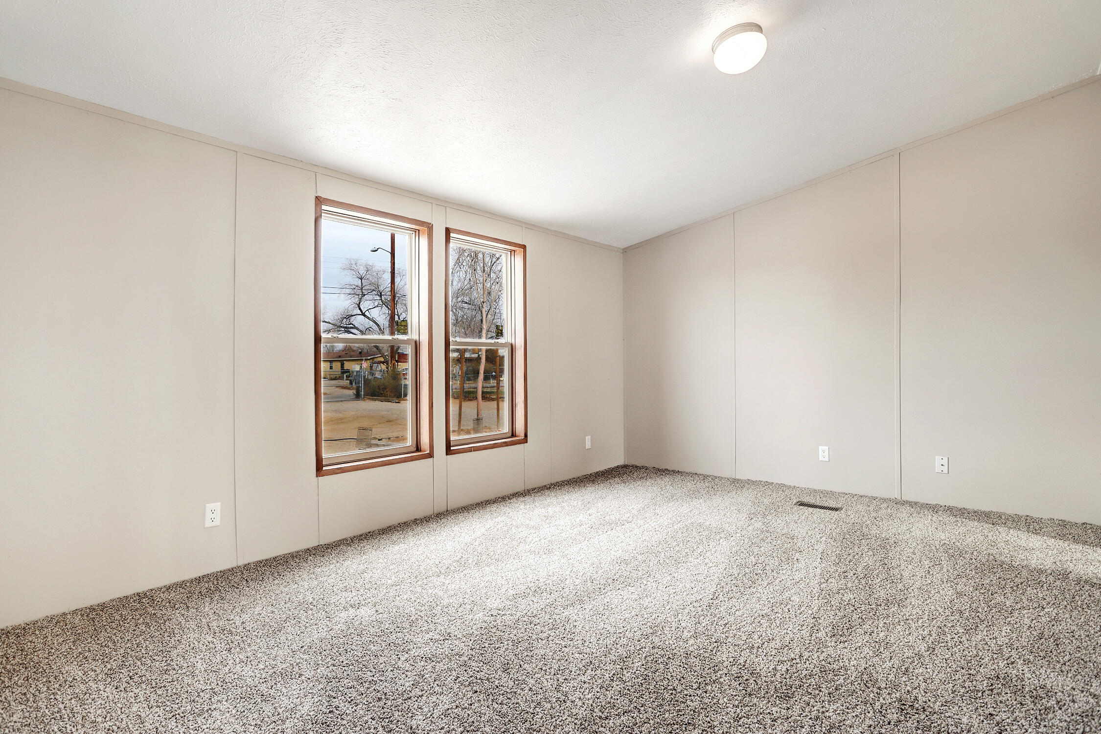 256 Sunnyslope Street SW