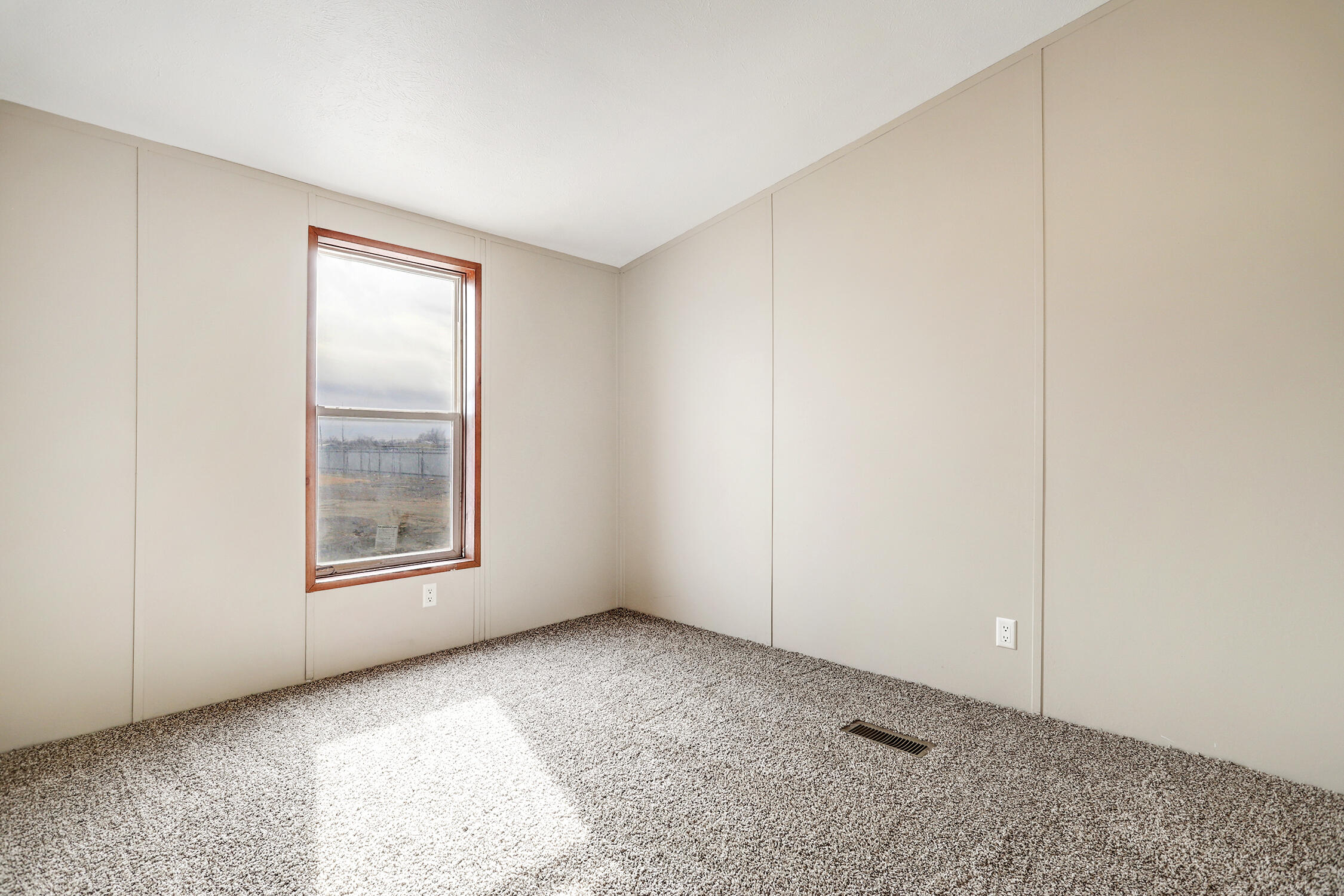 256 Sunnyslope Street SW