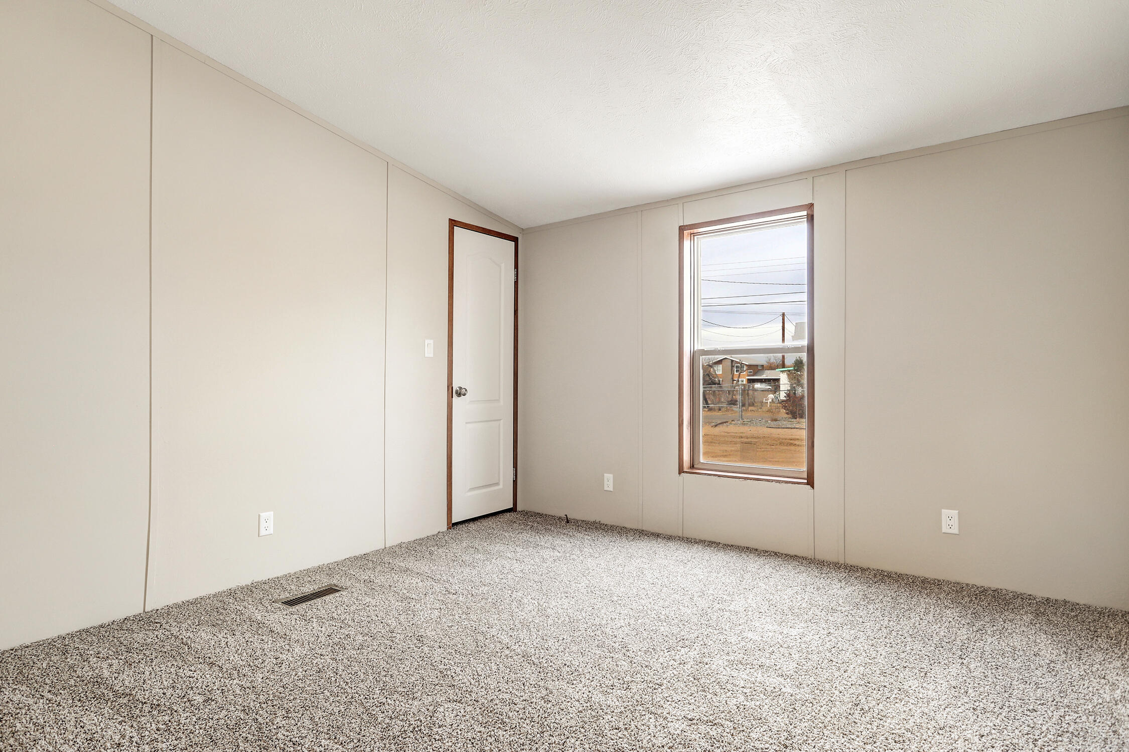 256 Sunnyslope Street SW
