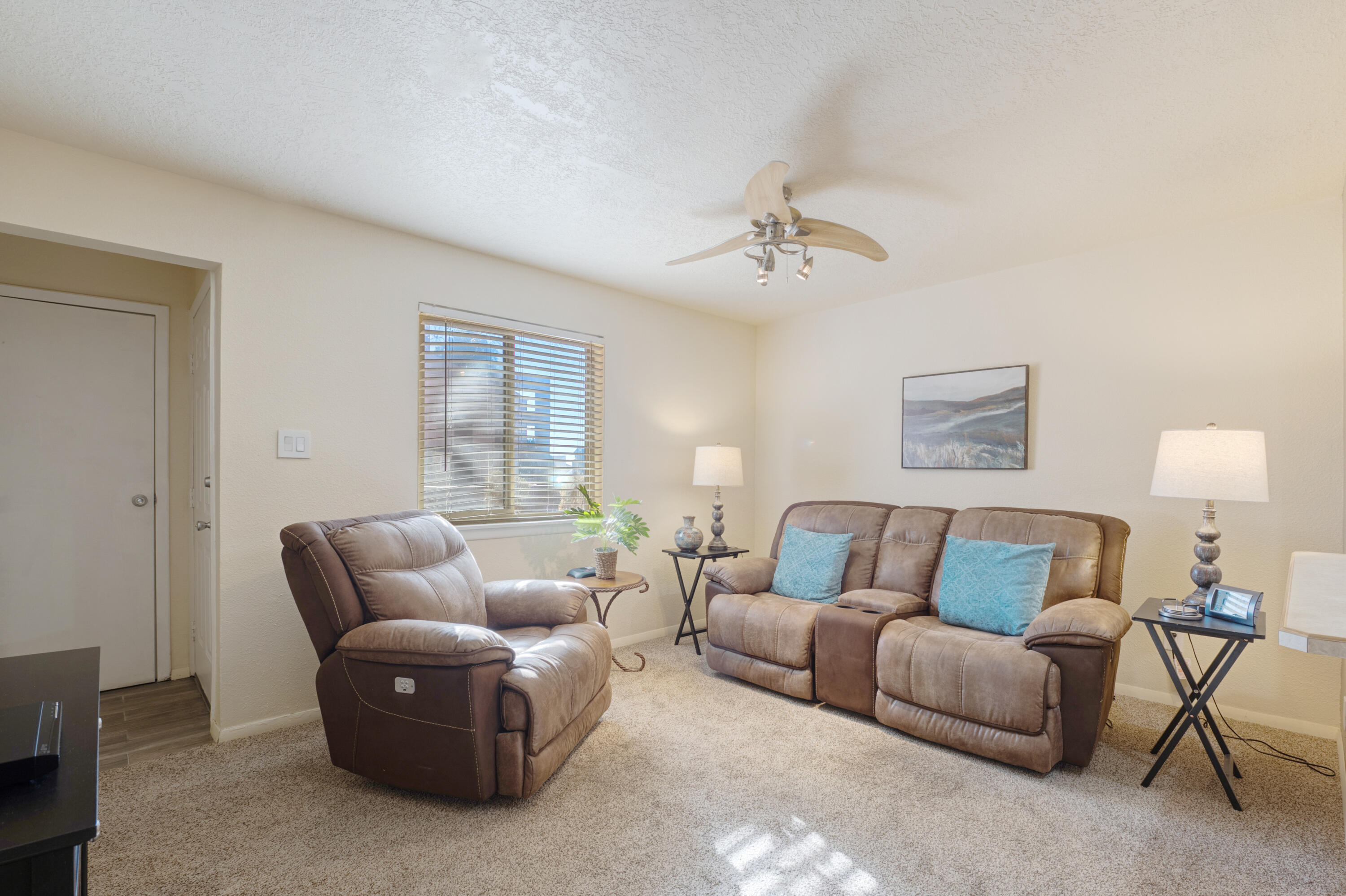 13144 Candelaria Road NE