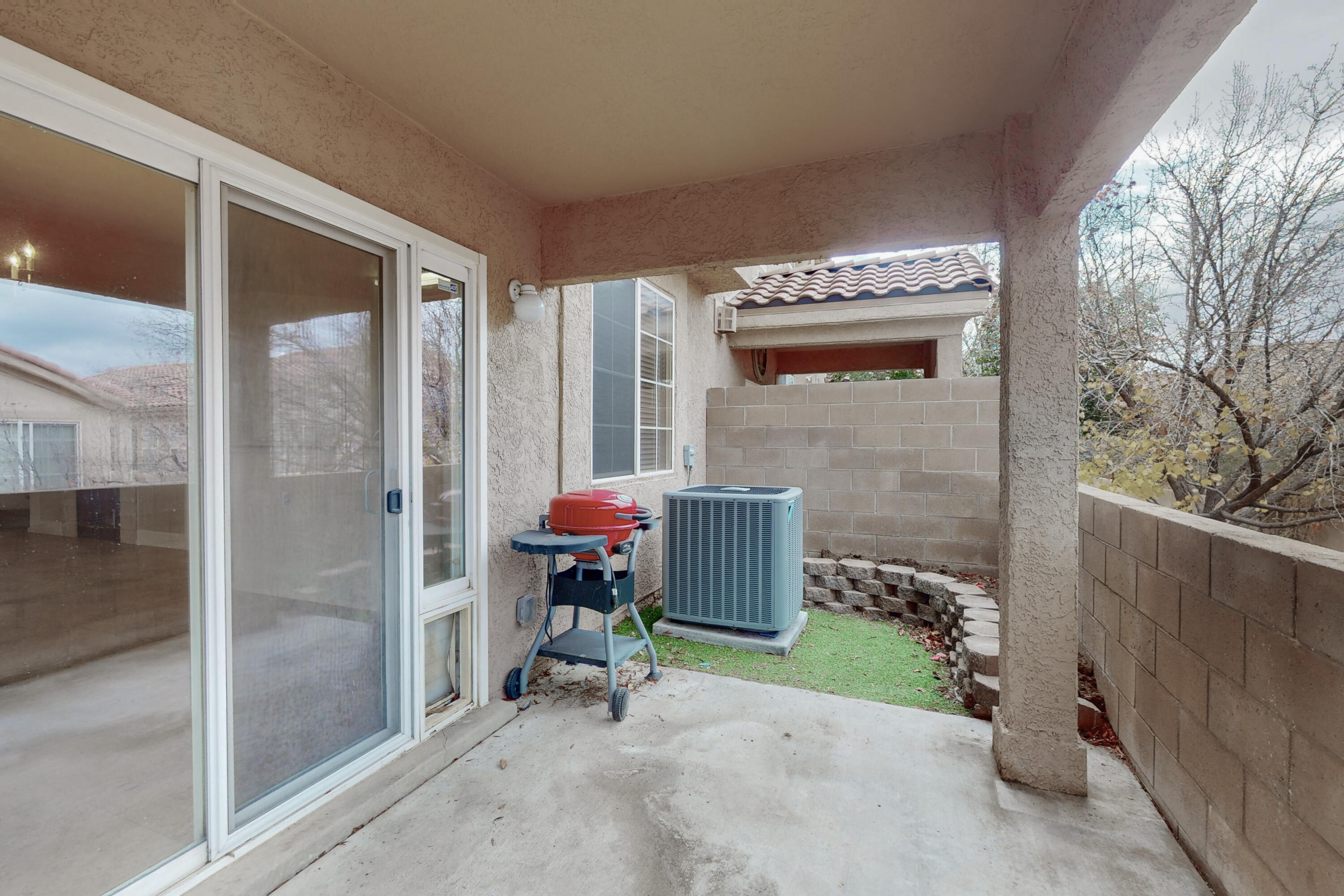 5279 Na Pali Street NE