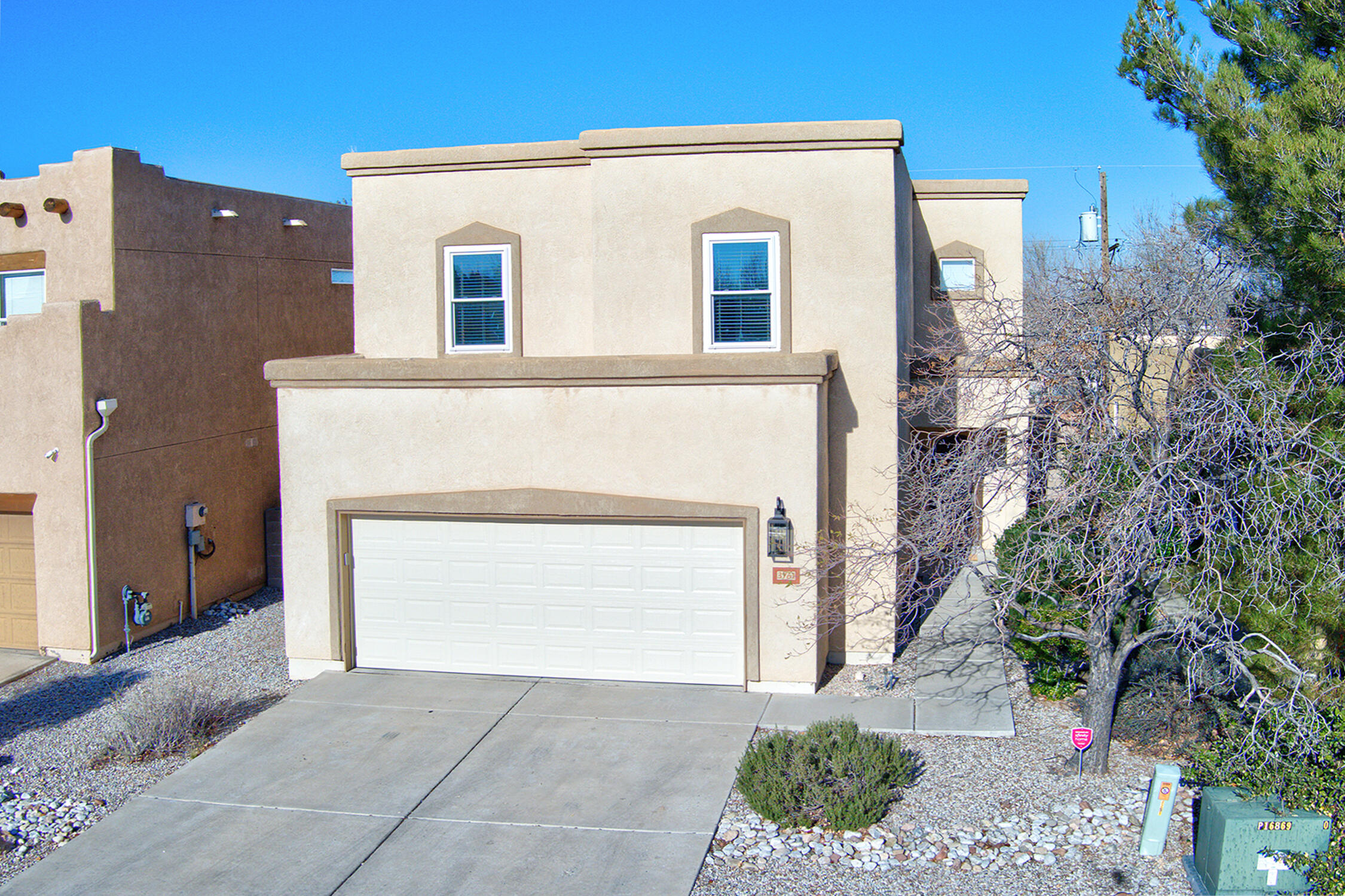 3761 Candelarias Lane NW