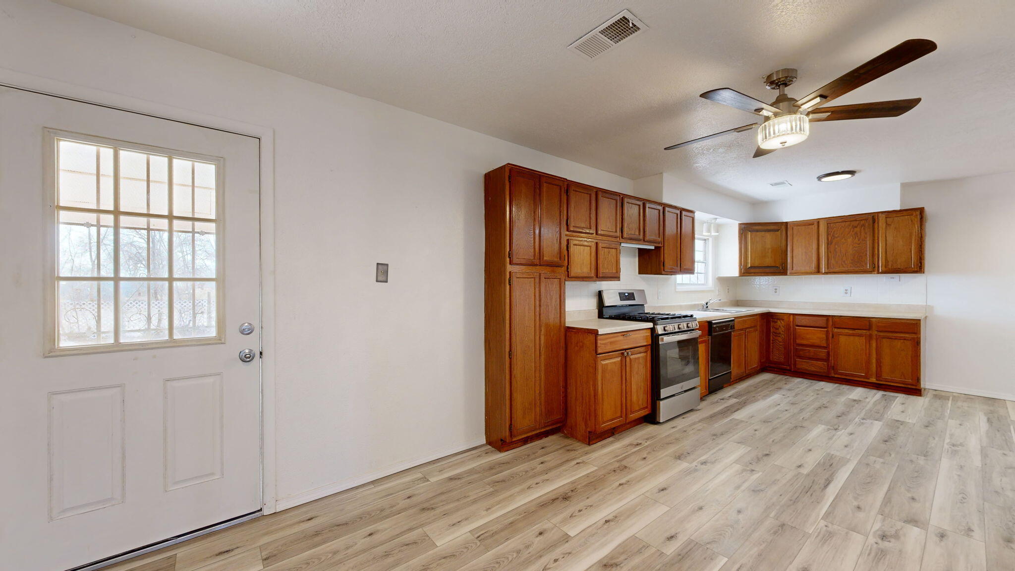 1321 Robyn Place SW