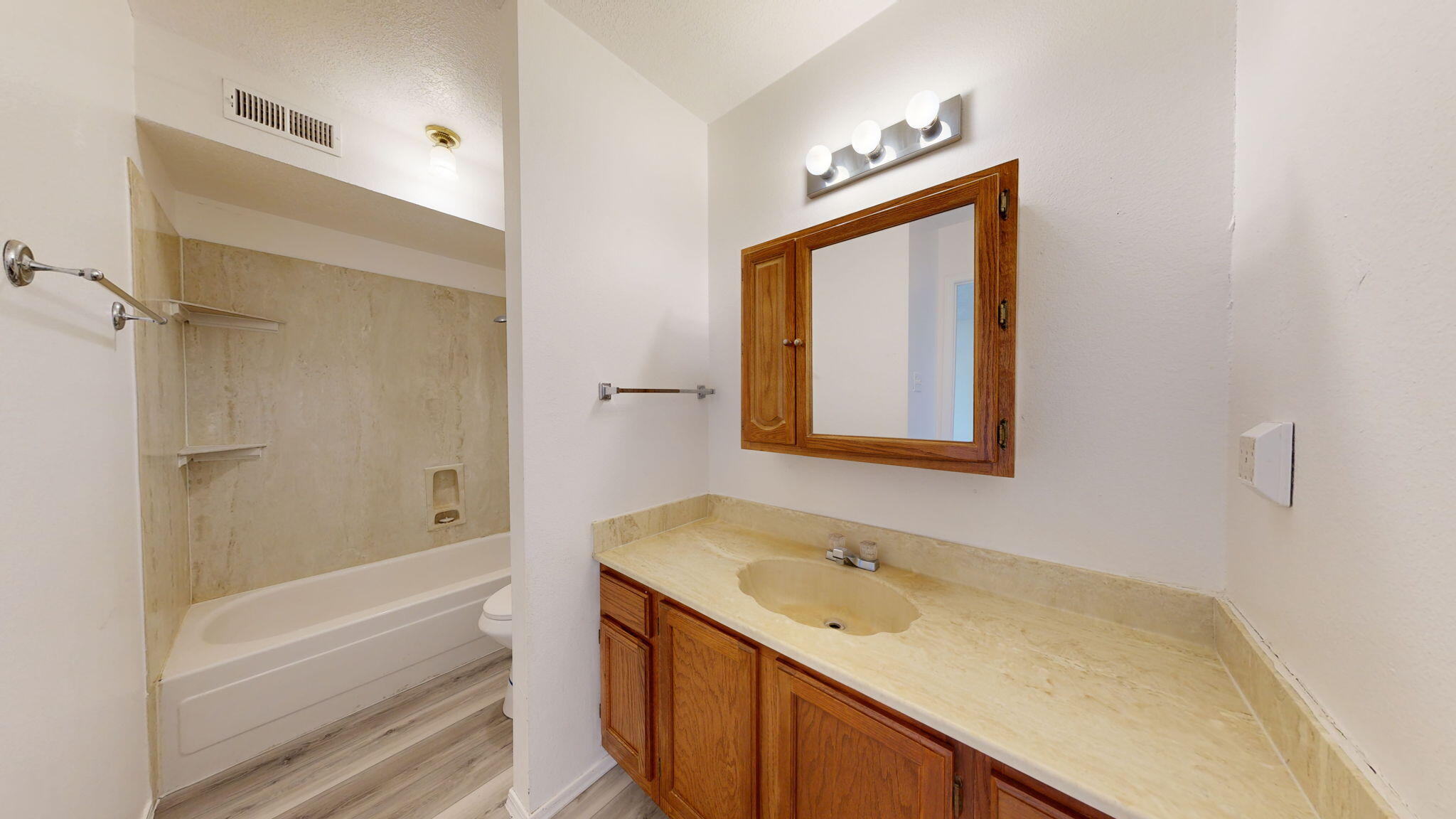 1321 Robyn Place SW