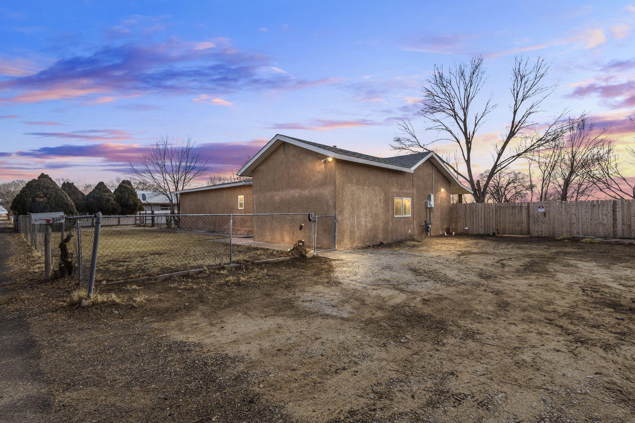 1321 Robyn Place SW