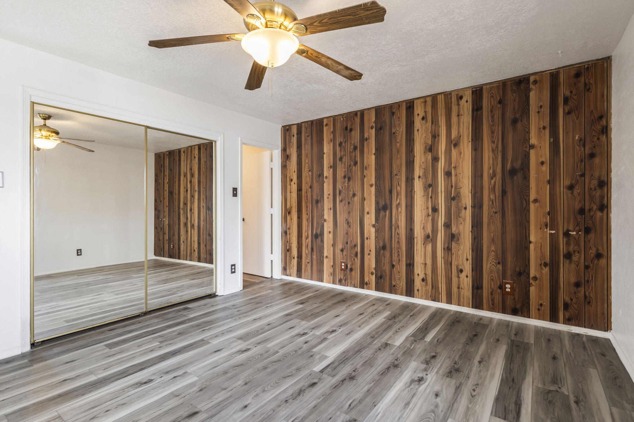 1321 Robyn Place SW