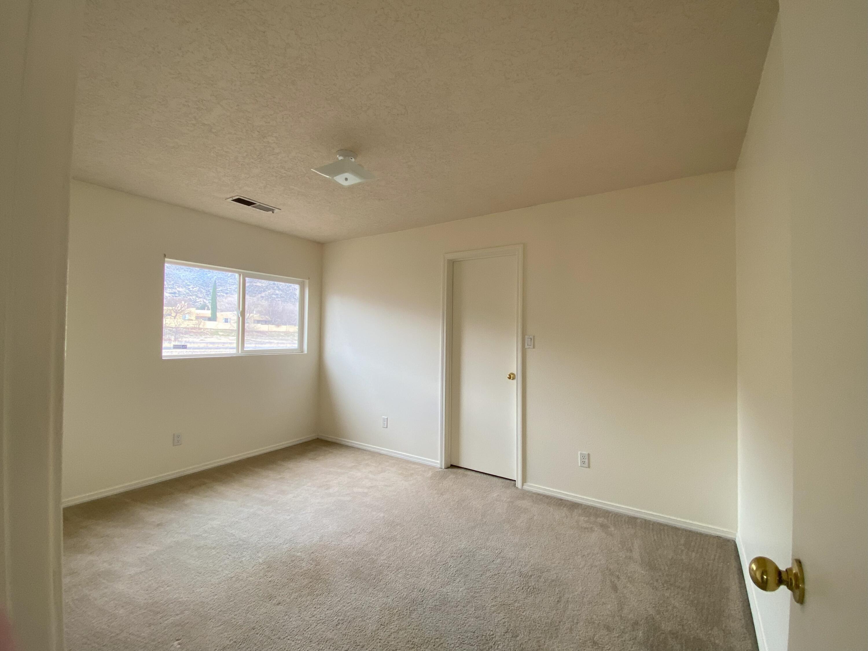 3536 Mountainside Parkway NE