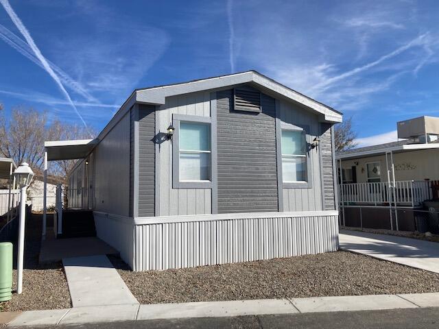 1066 Mustang Trail SE