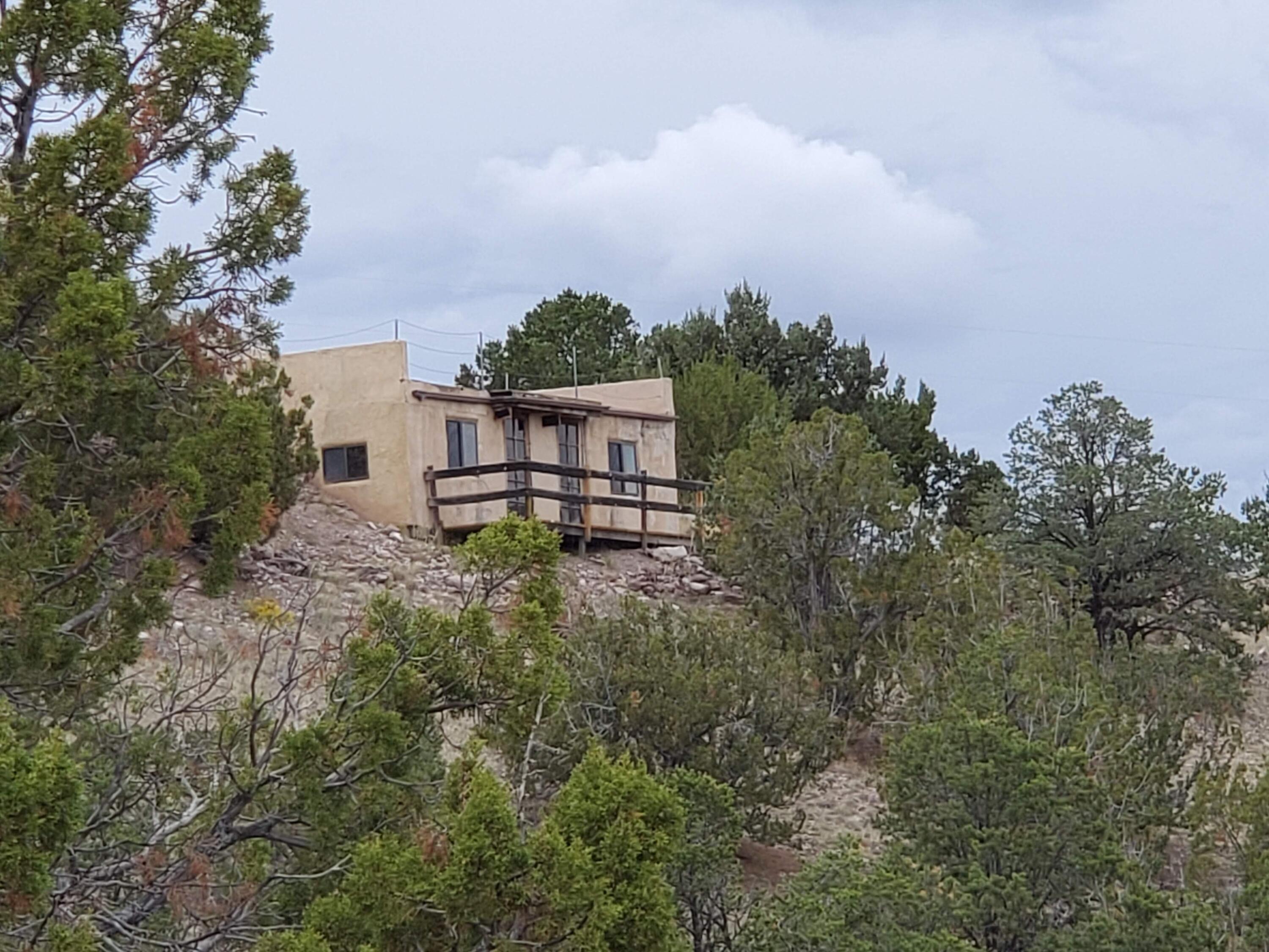 8 Overlook Way