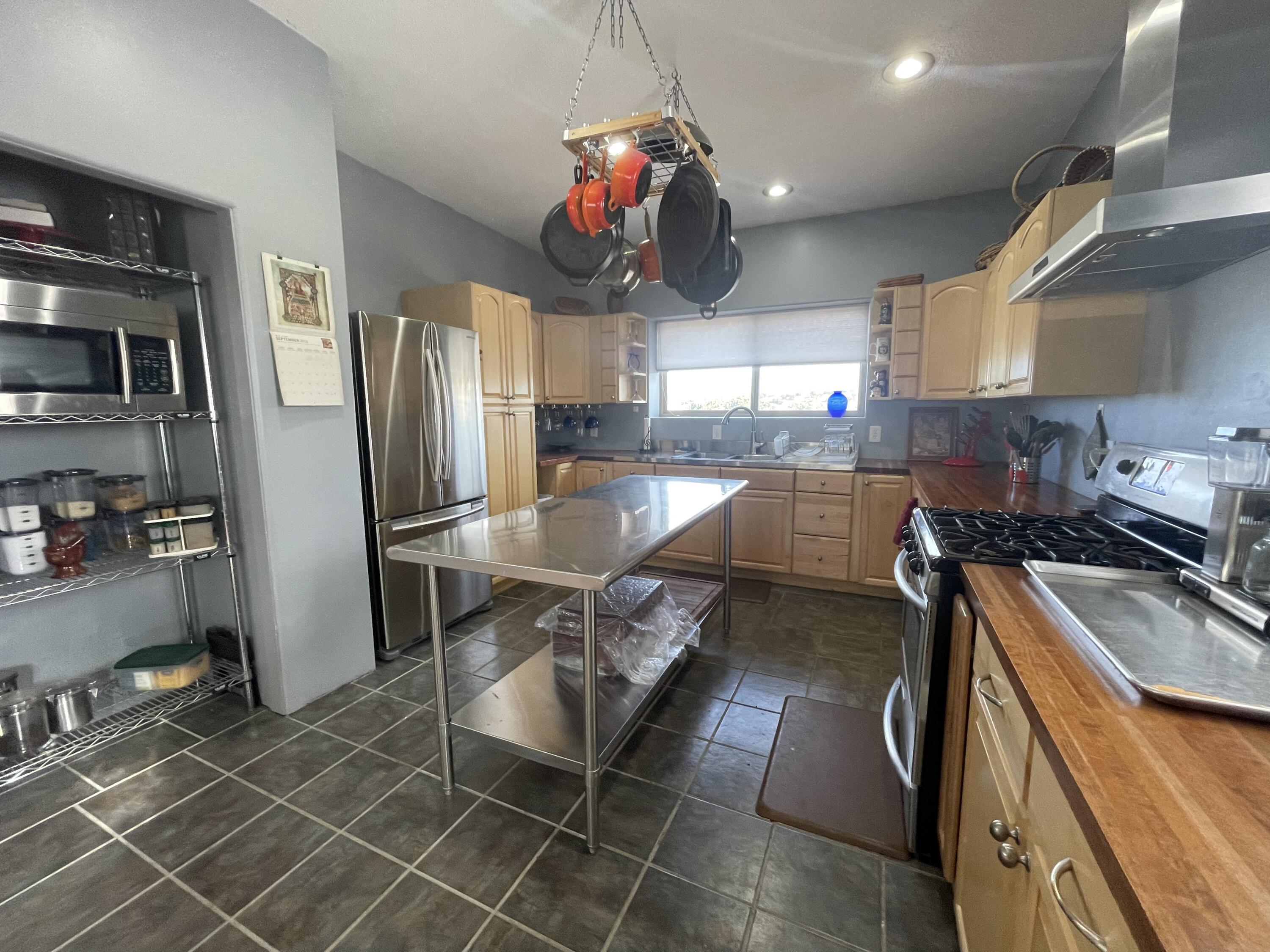 8 Overlook Way