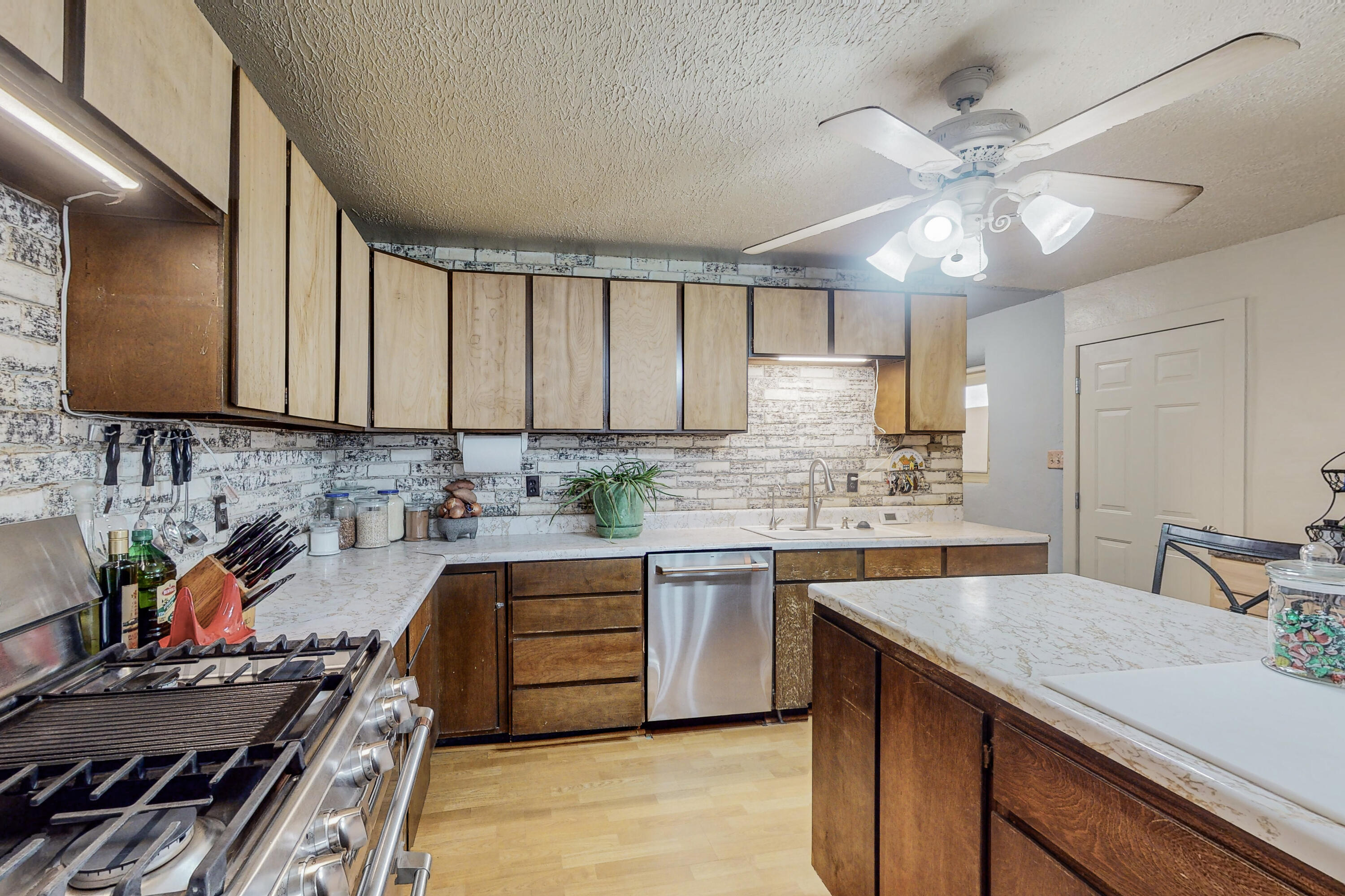 2407 Shasta Road SW