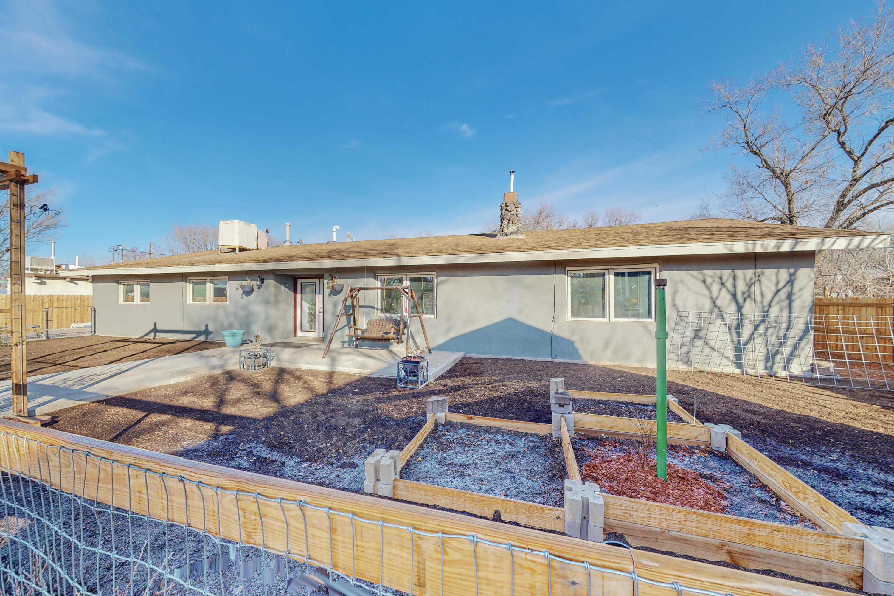 2407 Shasta Road SW