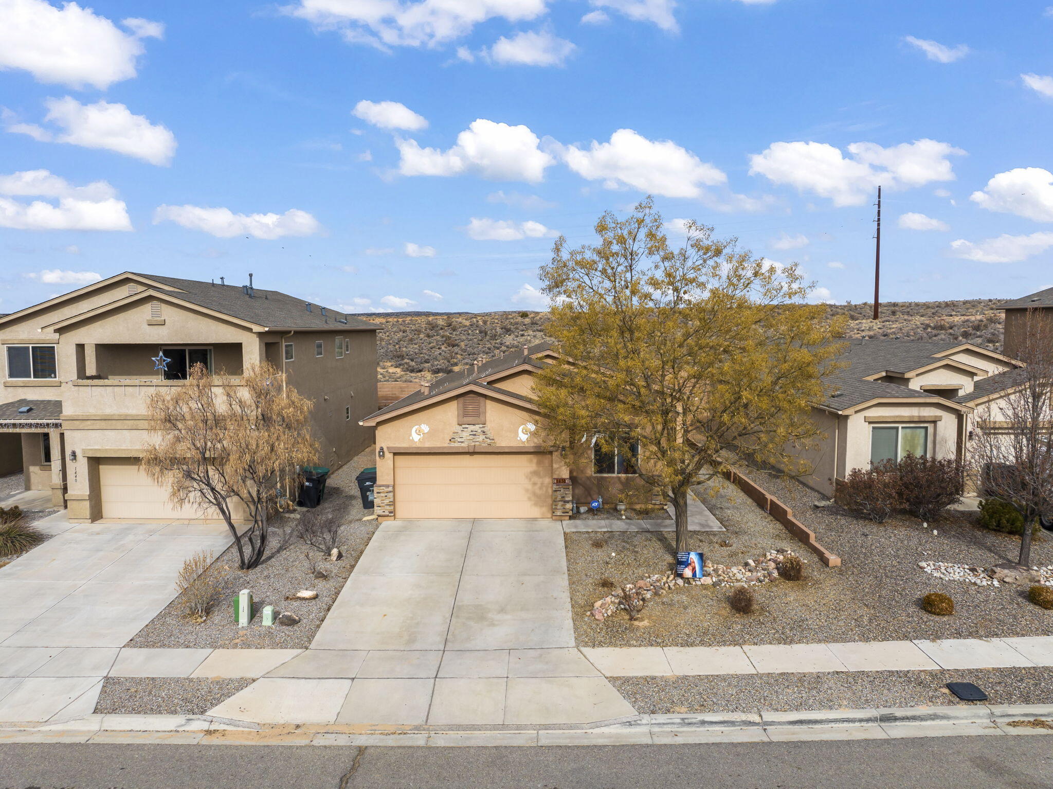 1436 Desert Paintbrush Loop NE