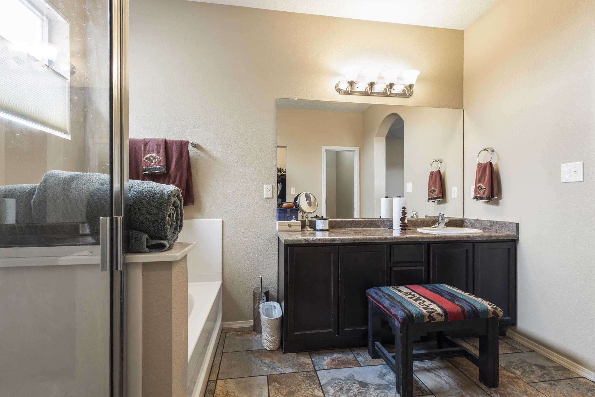 1436 Desert Paintbrush Loop NE