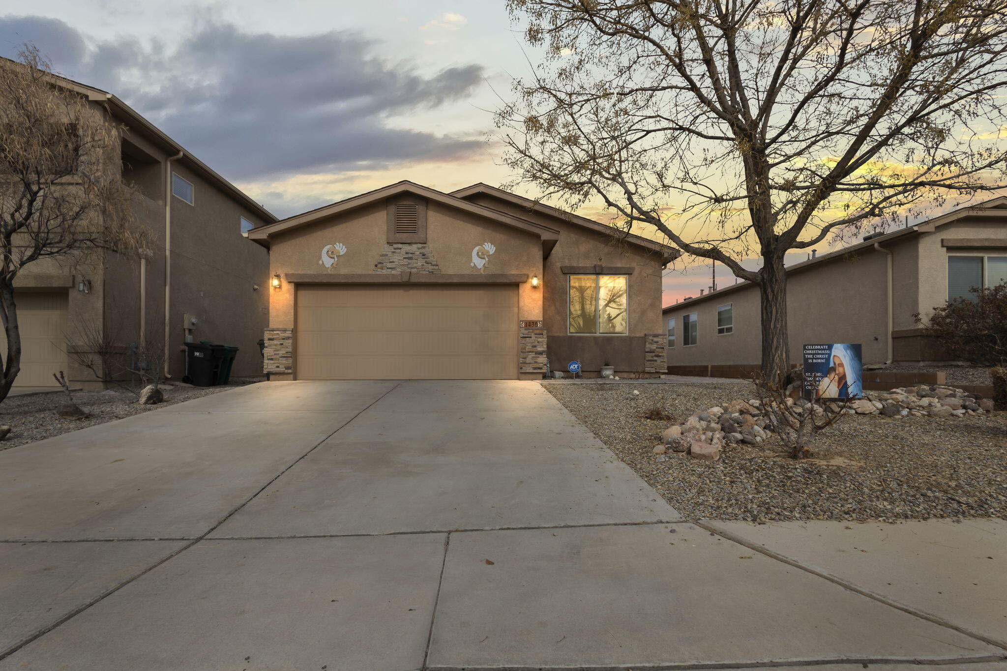 1436 Desert Paintbrush Loop NE