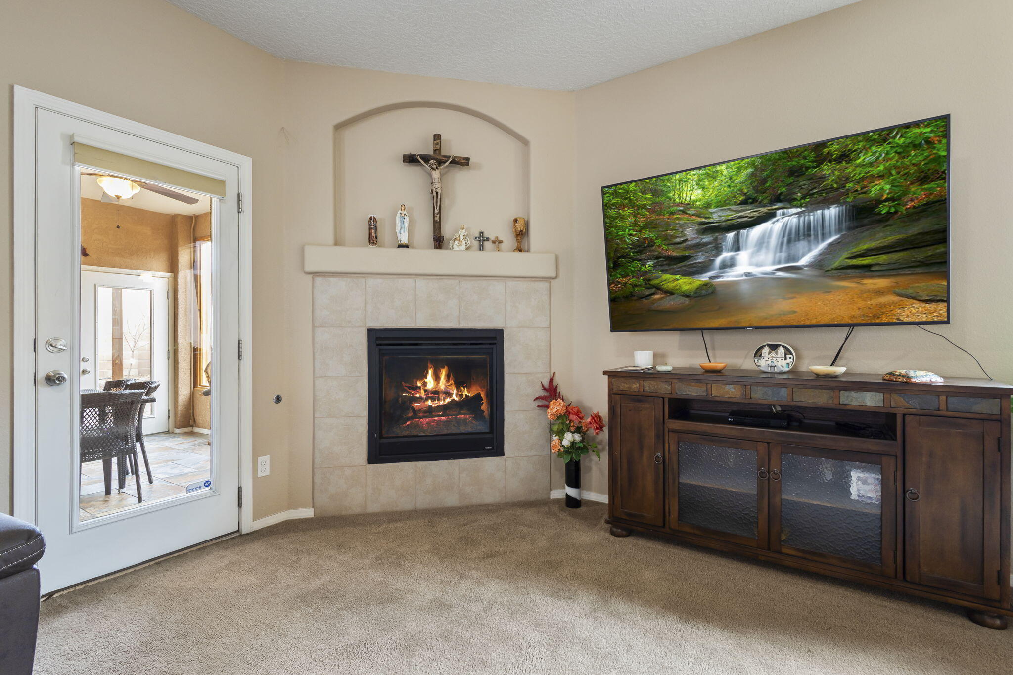 1436 Desert Paintbrush Loop NE