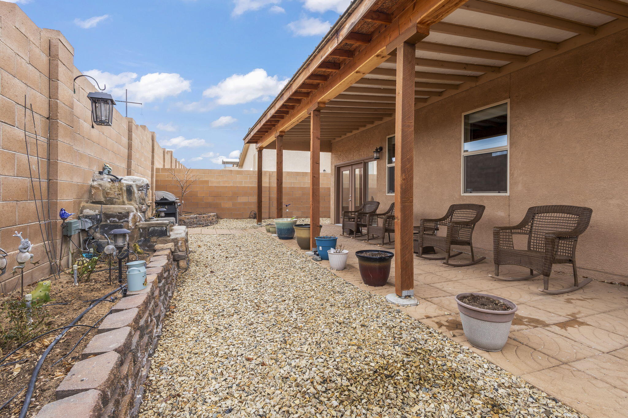 1436 Desert Paintbrush Loop NE
