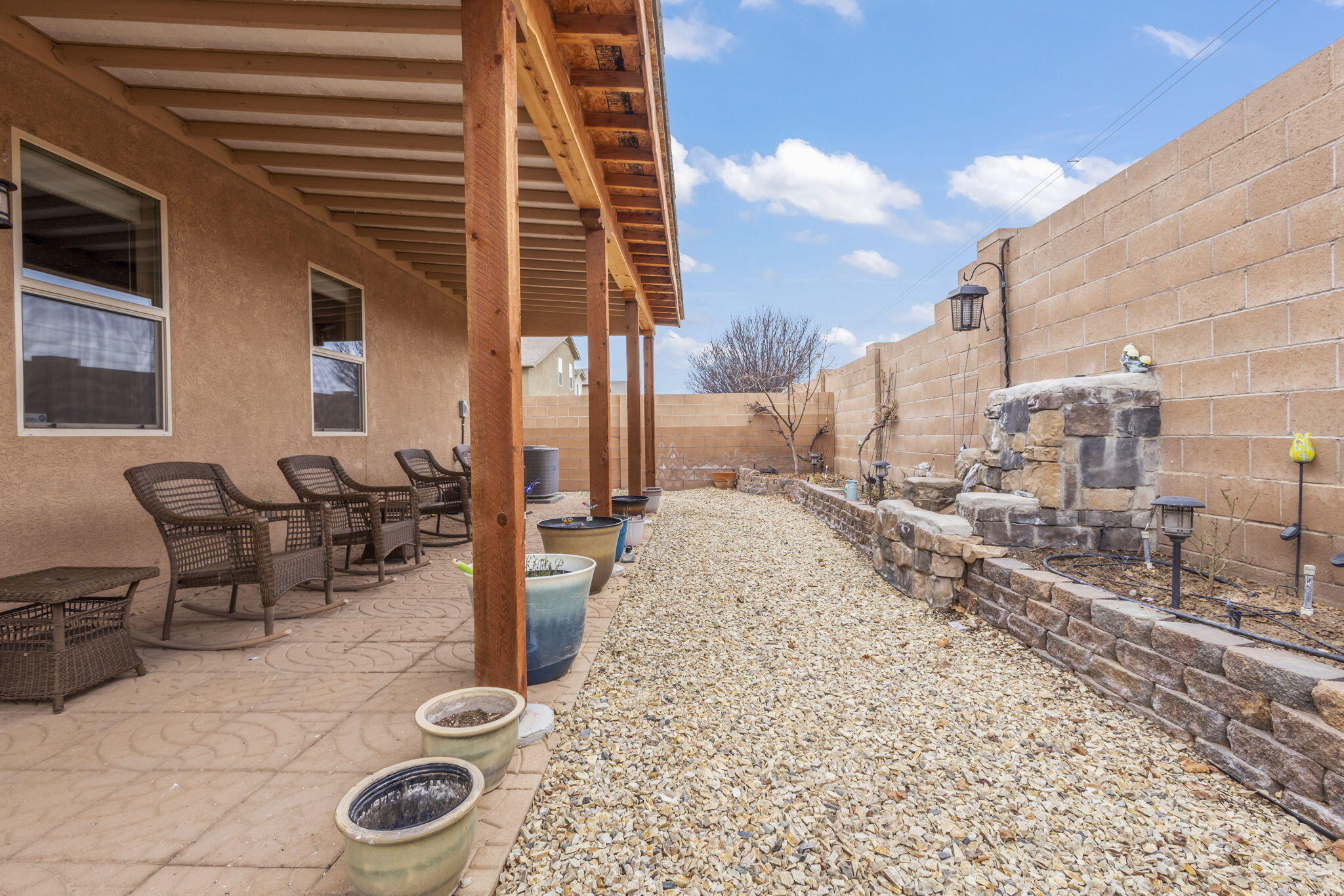 1436 Desert Paintbrush Loop NE