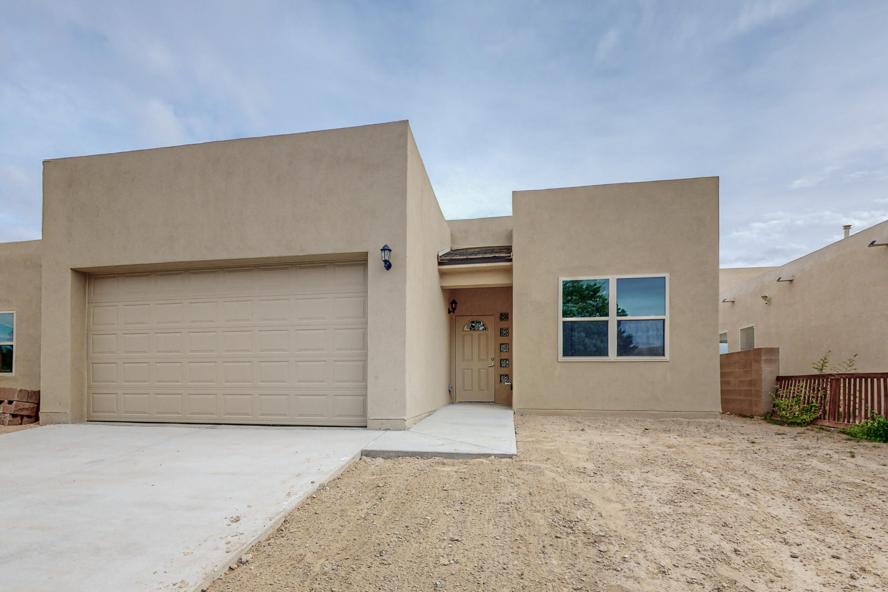 114 Tierra Del Sol Loop