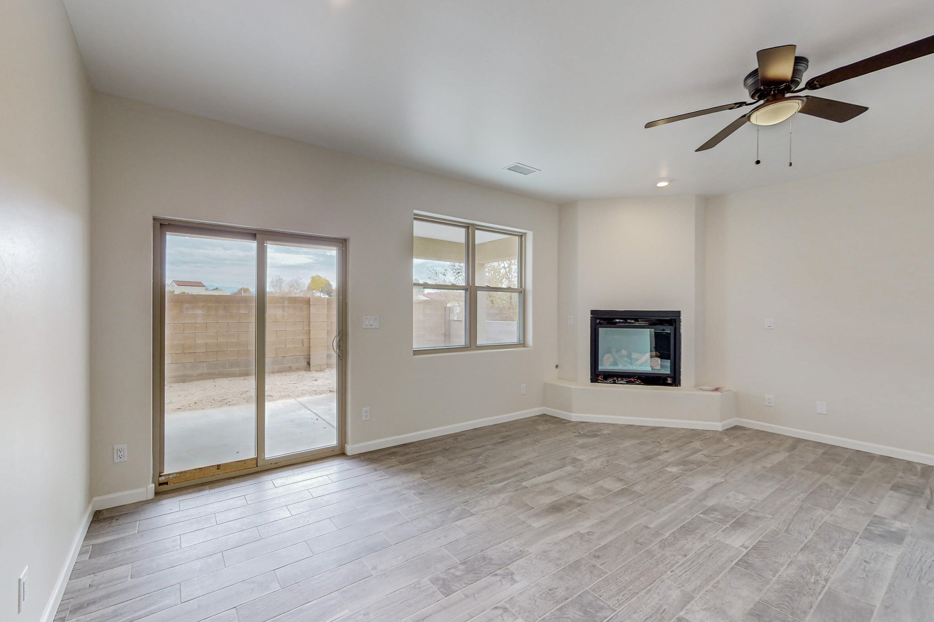 114 Tierra Del Sol Loop