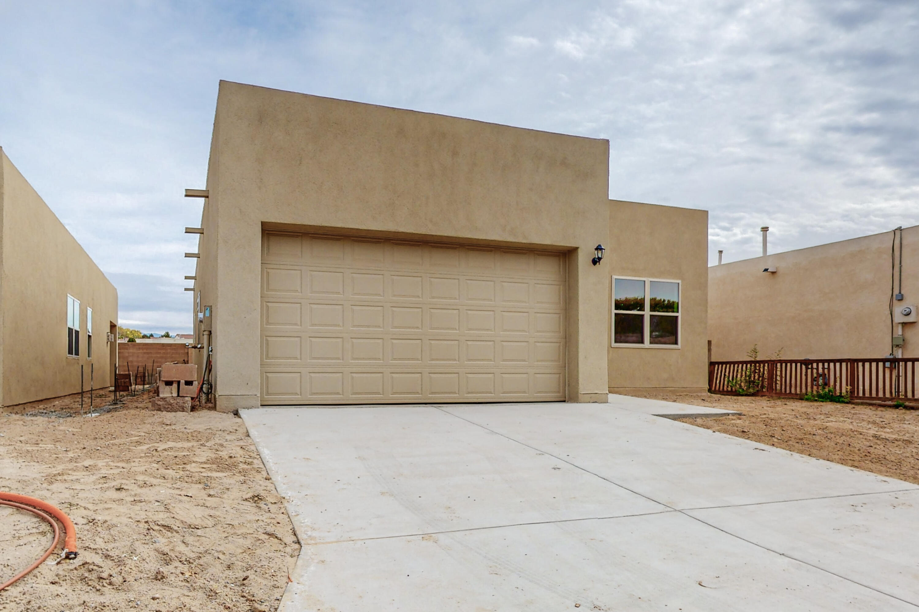 114 Tierra Del Sol Loop