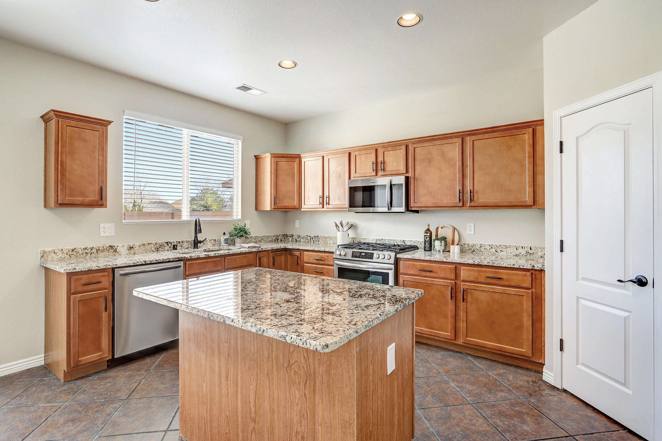 3824 Rolling Meadows Drive NE