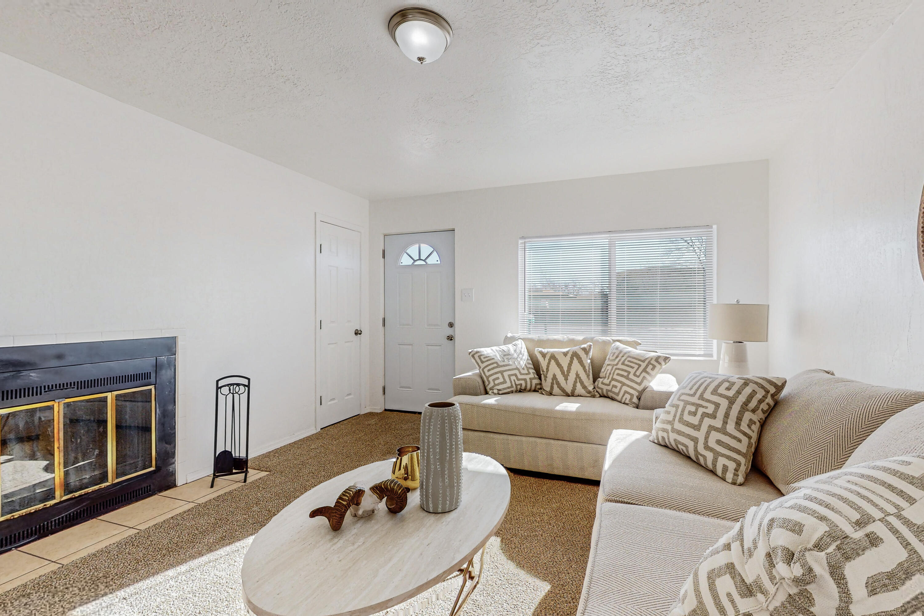 6071 Redlands Road NW
