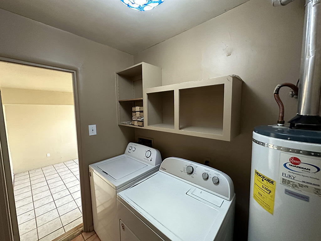 804 Cardenas Drive NE