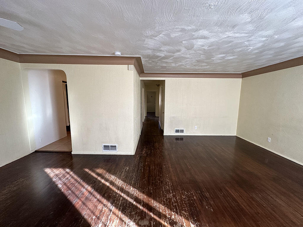 804 Cardenas Drive NE
