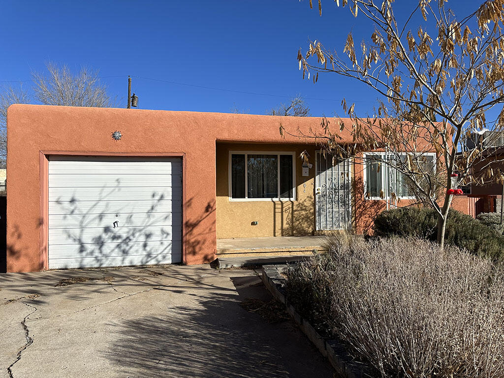 804 Cardenas Drive NE