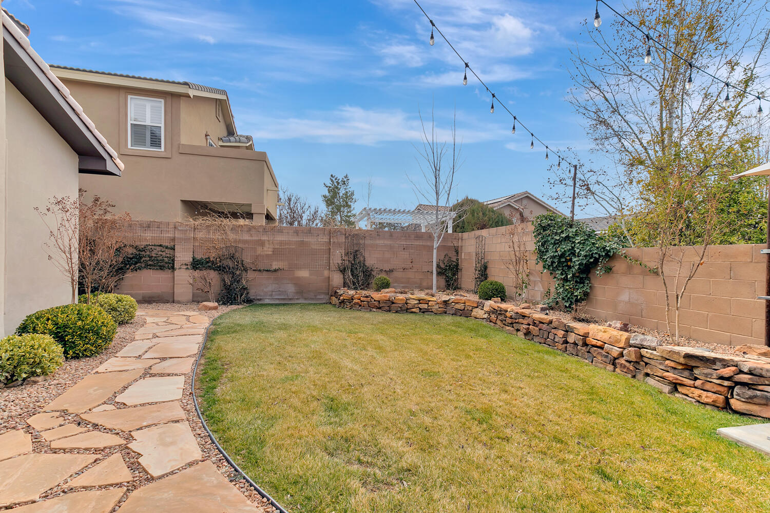 9123 Autumn Rose Drive NE
