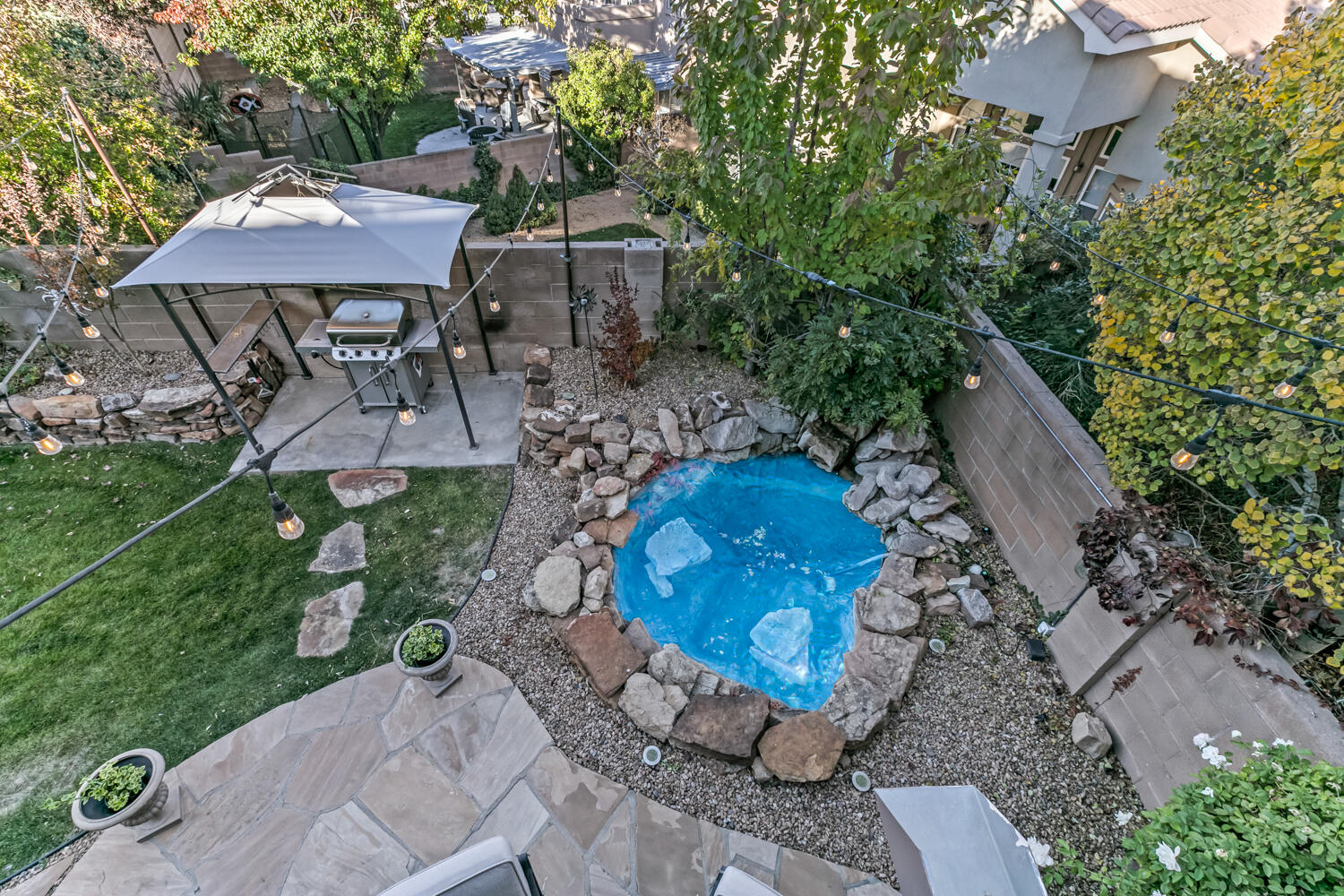 9123 Autumn Rose Drive NE