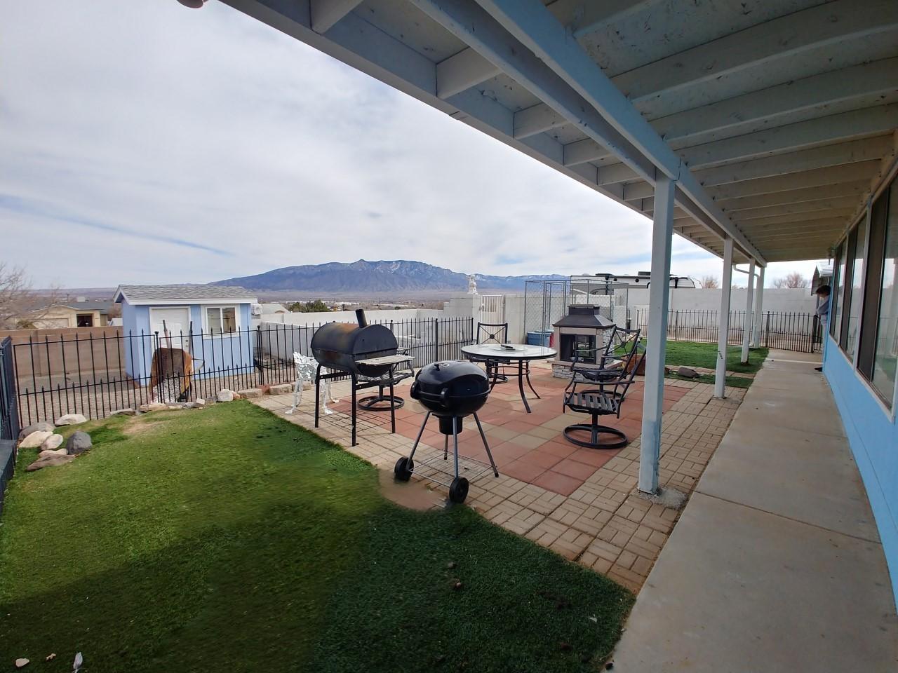 433 Pyrite Drive NE