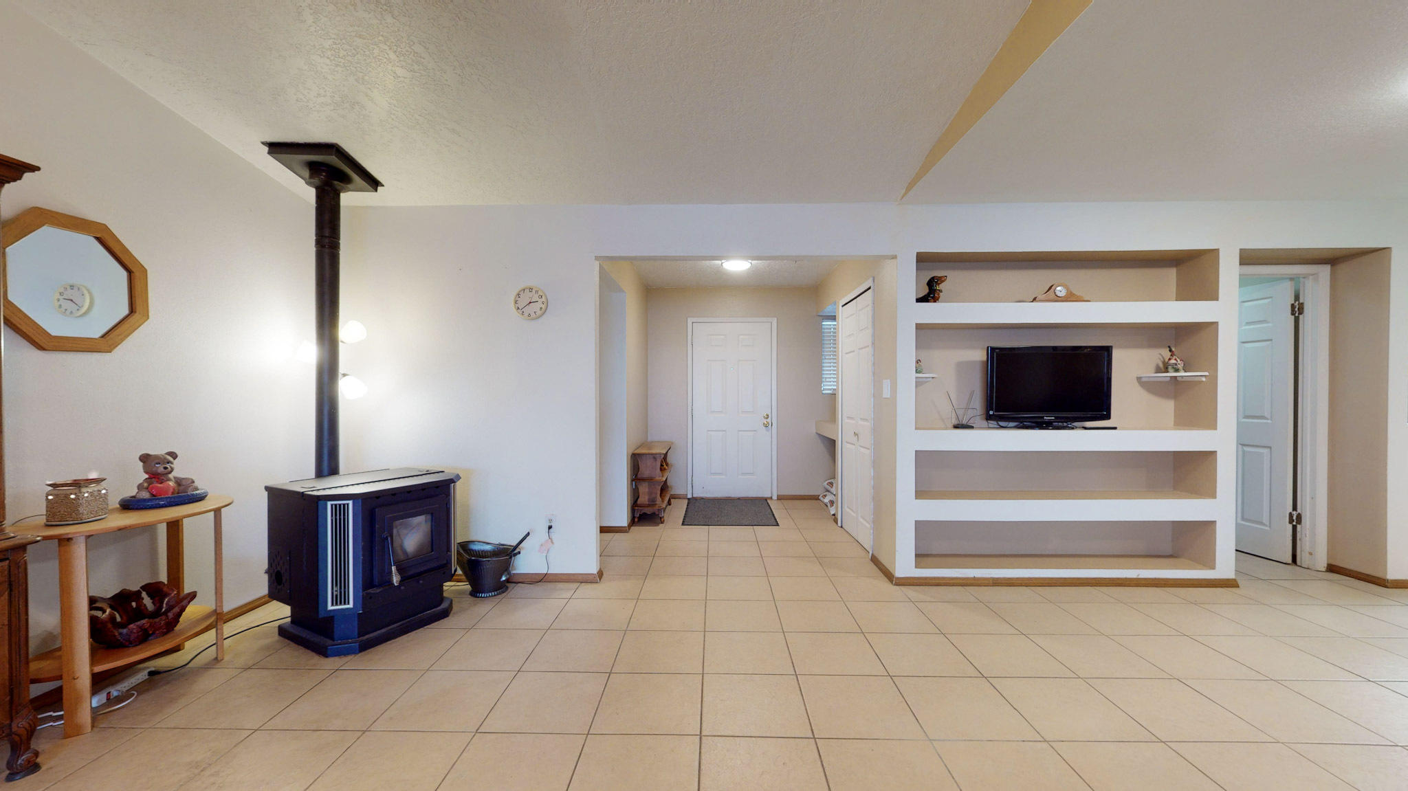 433 Pyrite Drive NE