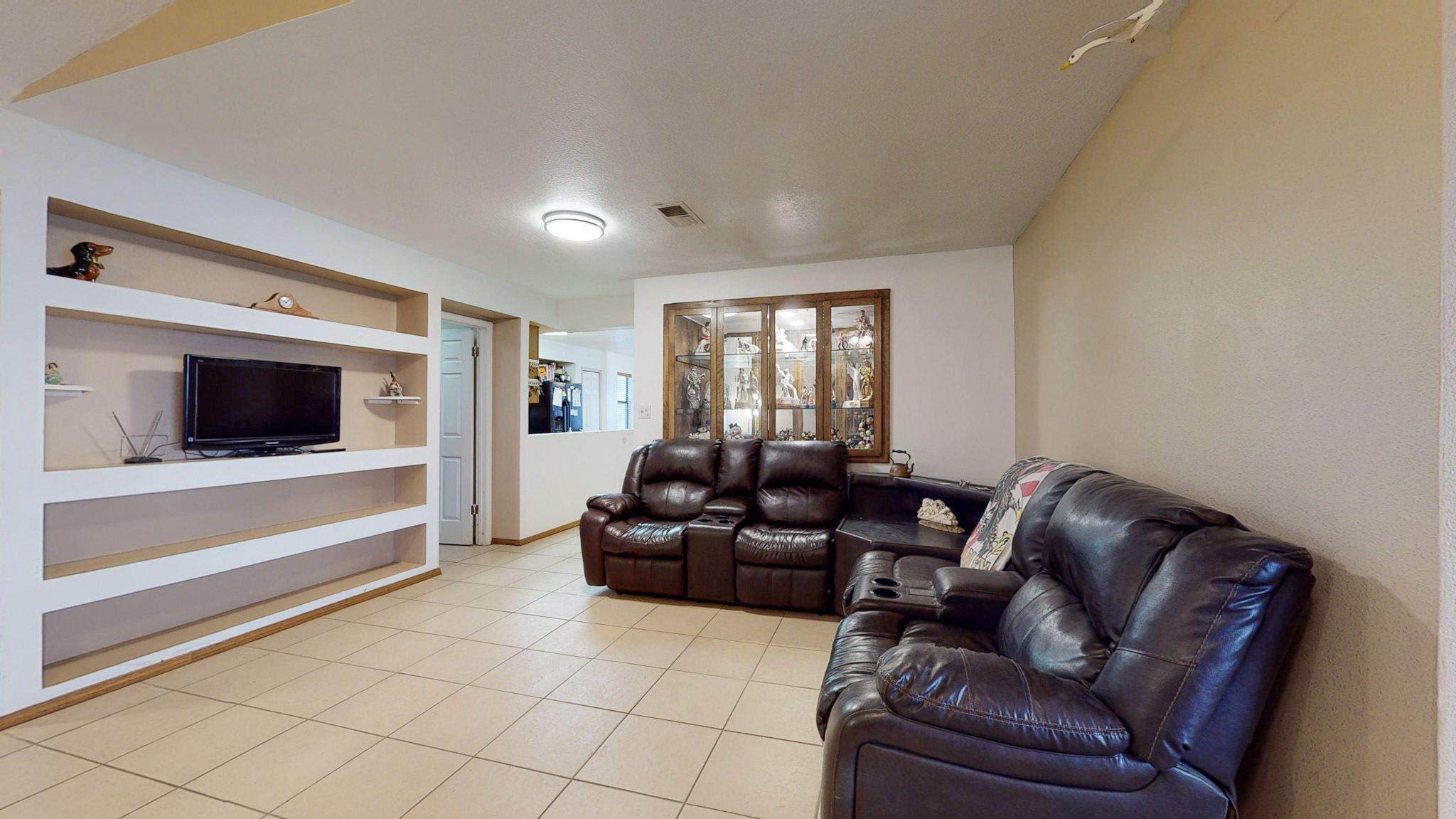 433 Pyrite Drive NE