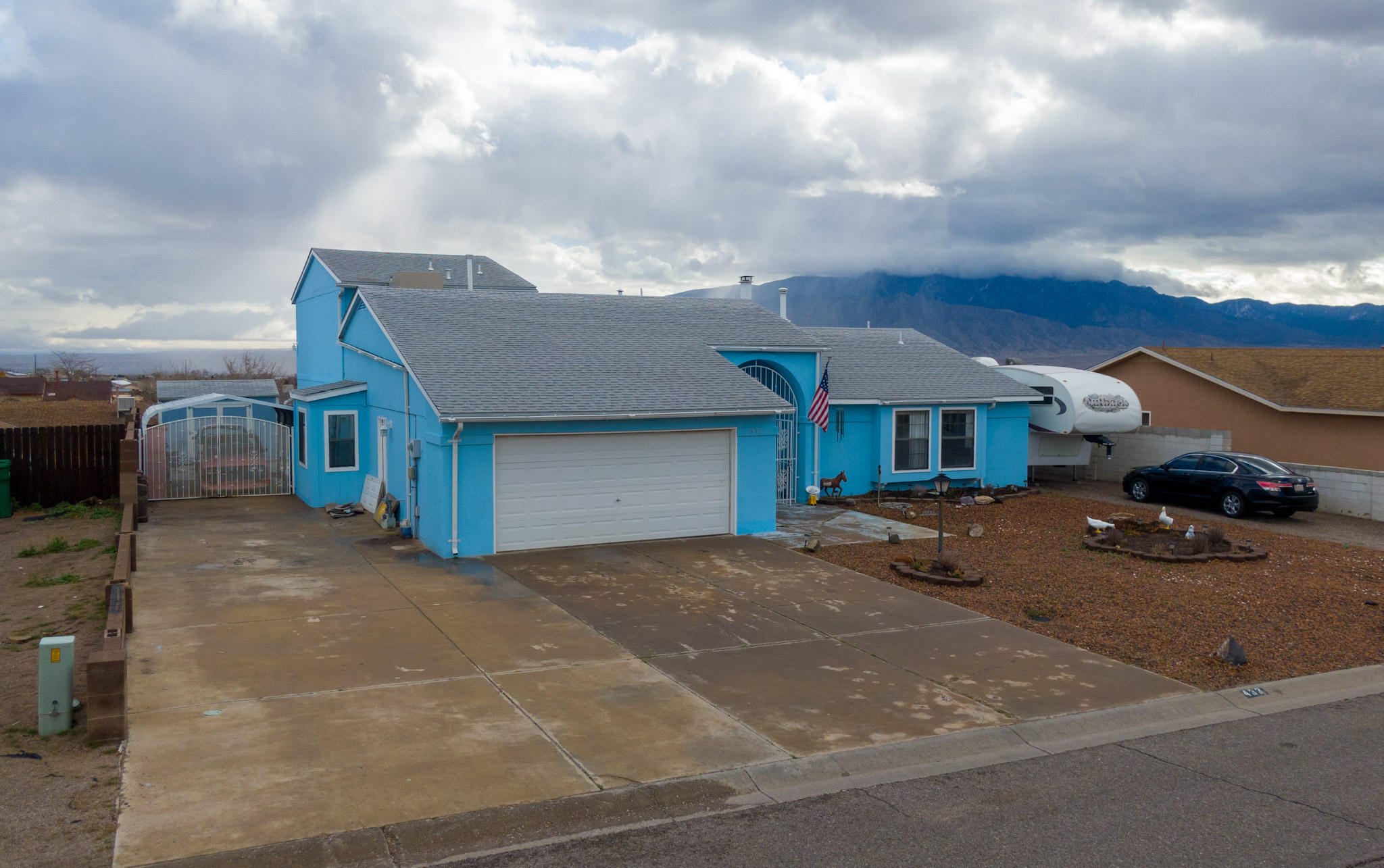 433 Pyrite Drive NE