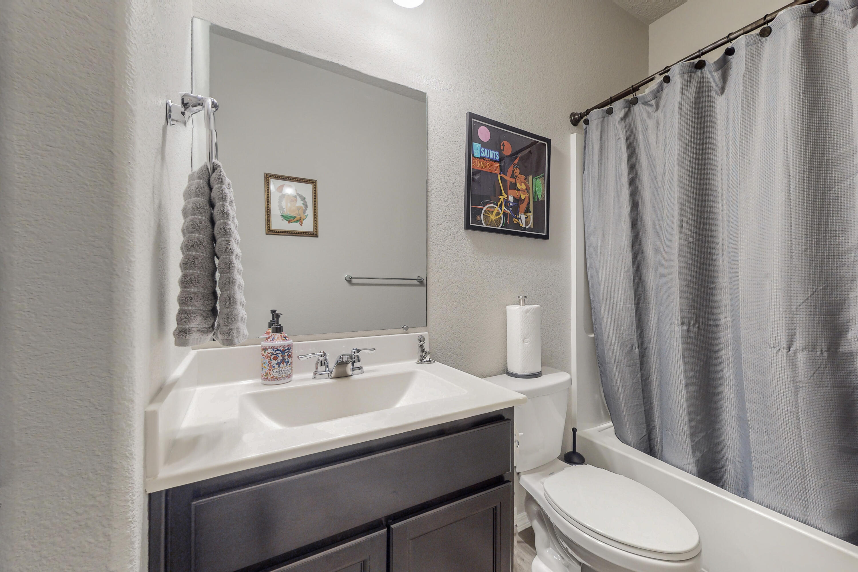 4231 Summit Park Road NE