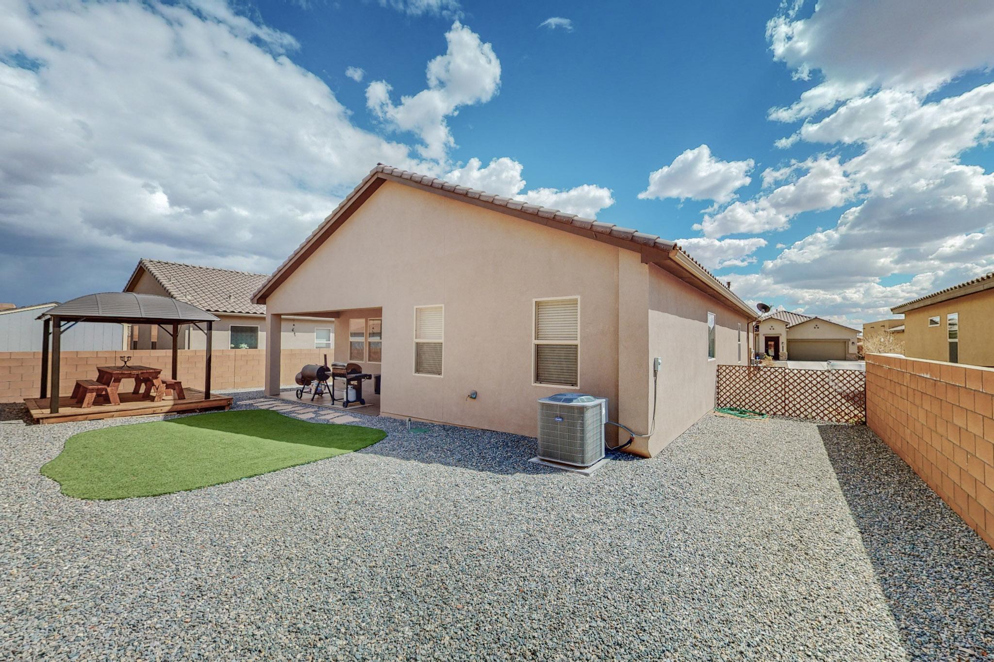 4231 Summit Park Road NE