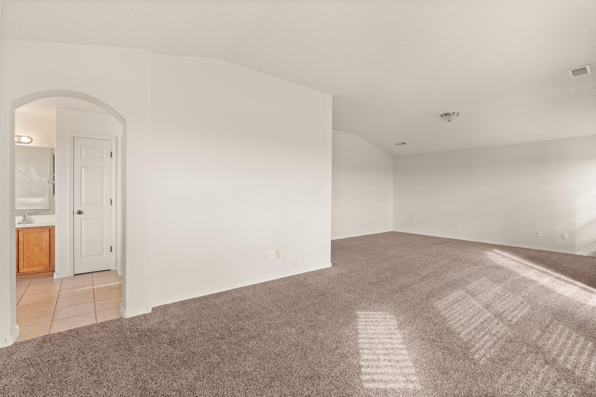1311 Mirador Loop NE