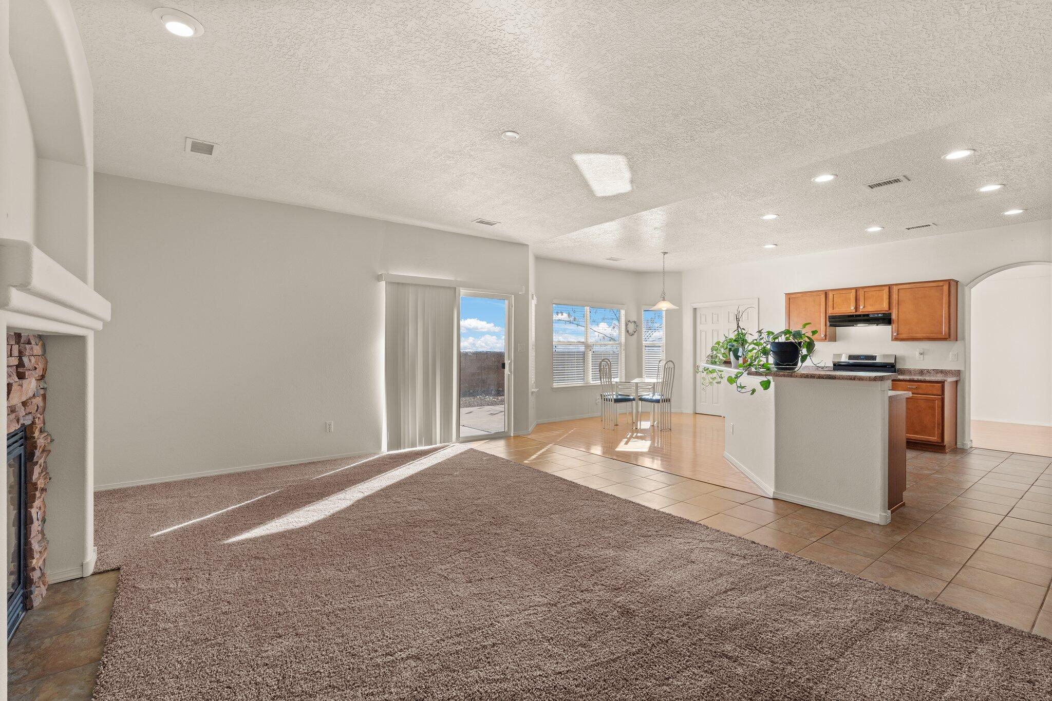 1311 Mirador Loop NE