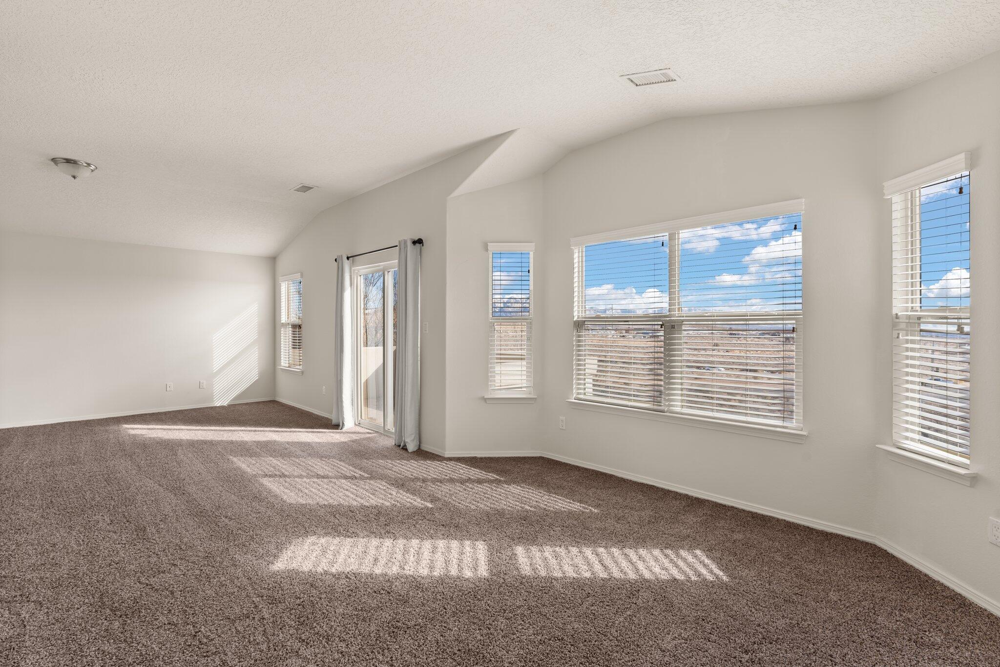 1311 Mirador Loop NE