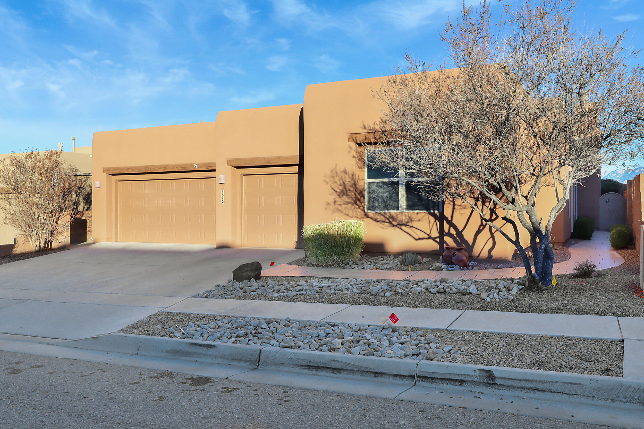 4612 Mi Cordelia Drive NW