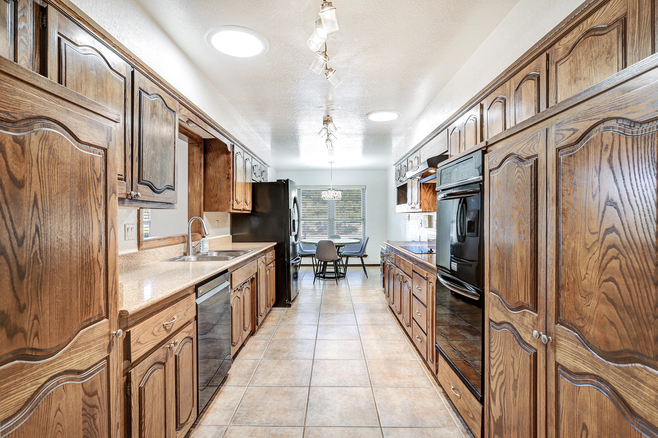 1124 Castellano Court SE