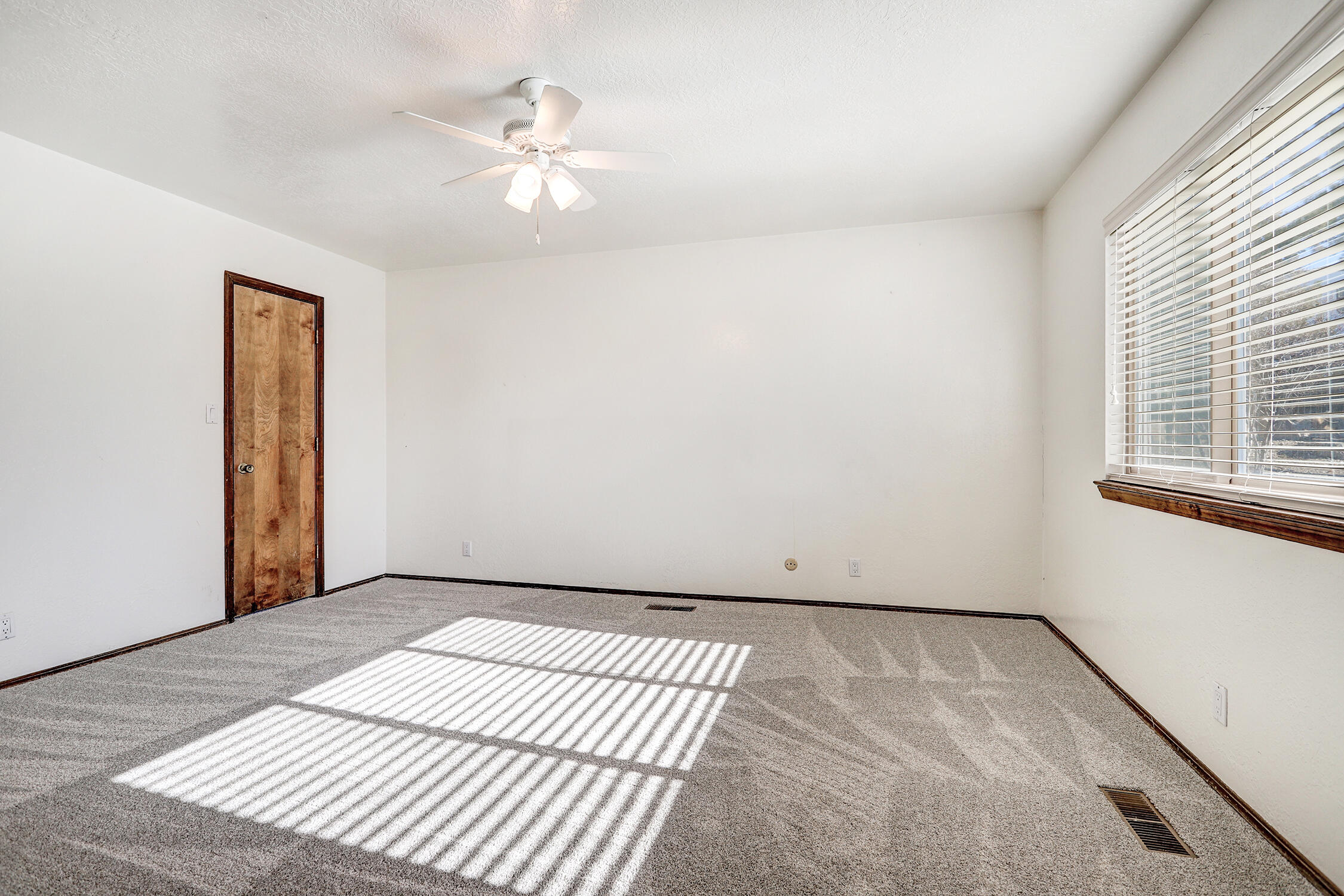 1124 Castellano Court SE